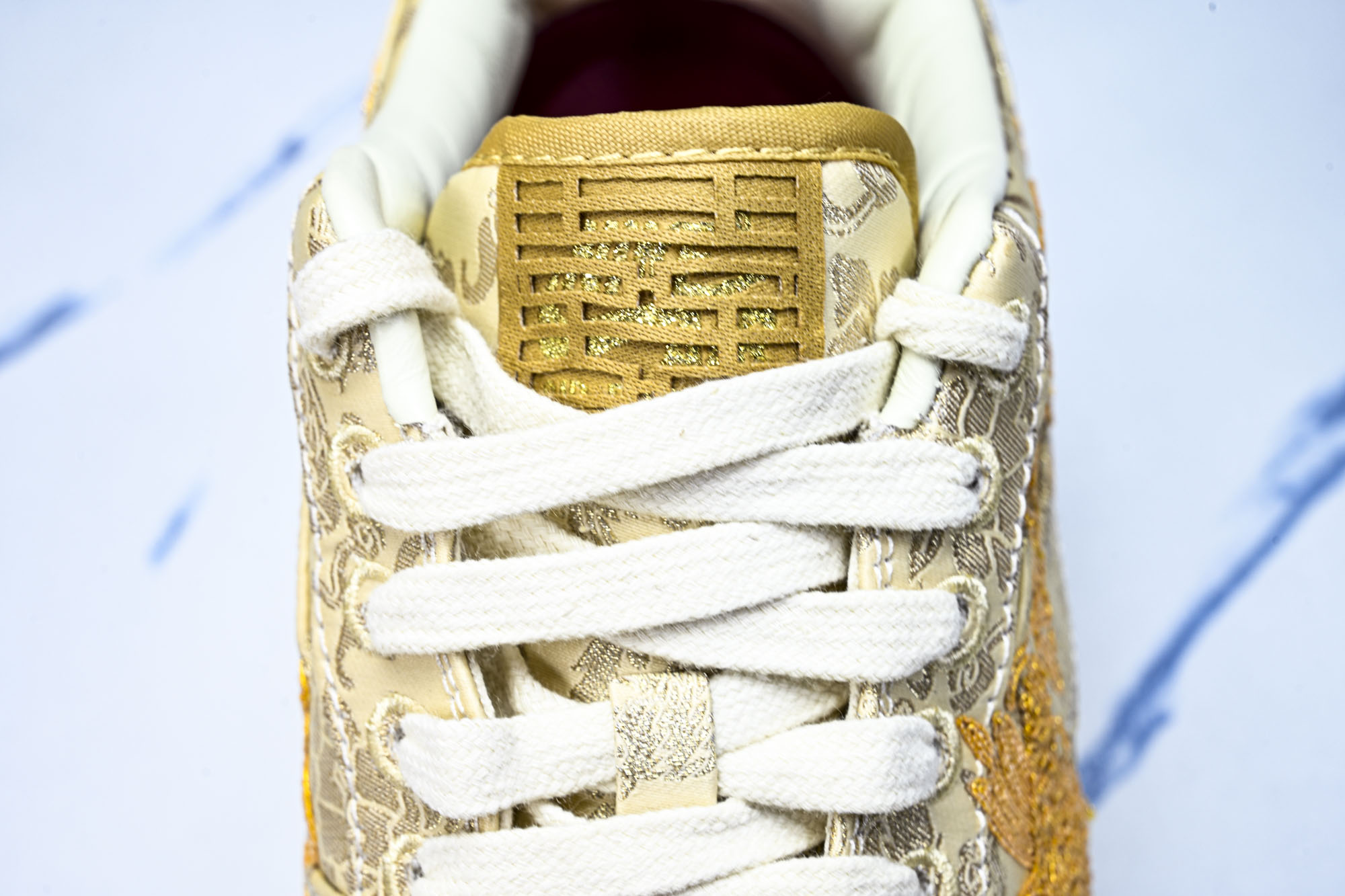 Nk Air Force 1'07 Low 龙凤呈祥 龙年限定 空军一号低帮休闲板鞋 HJ4285-77