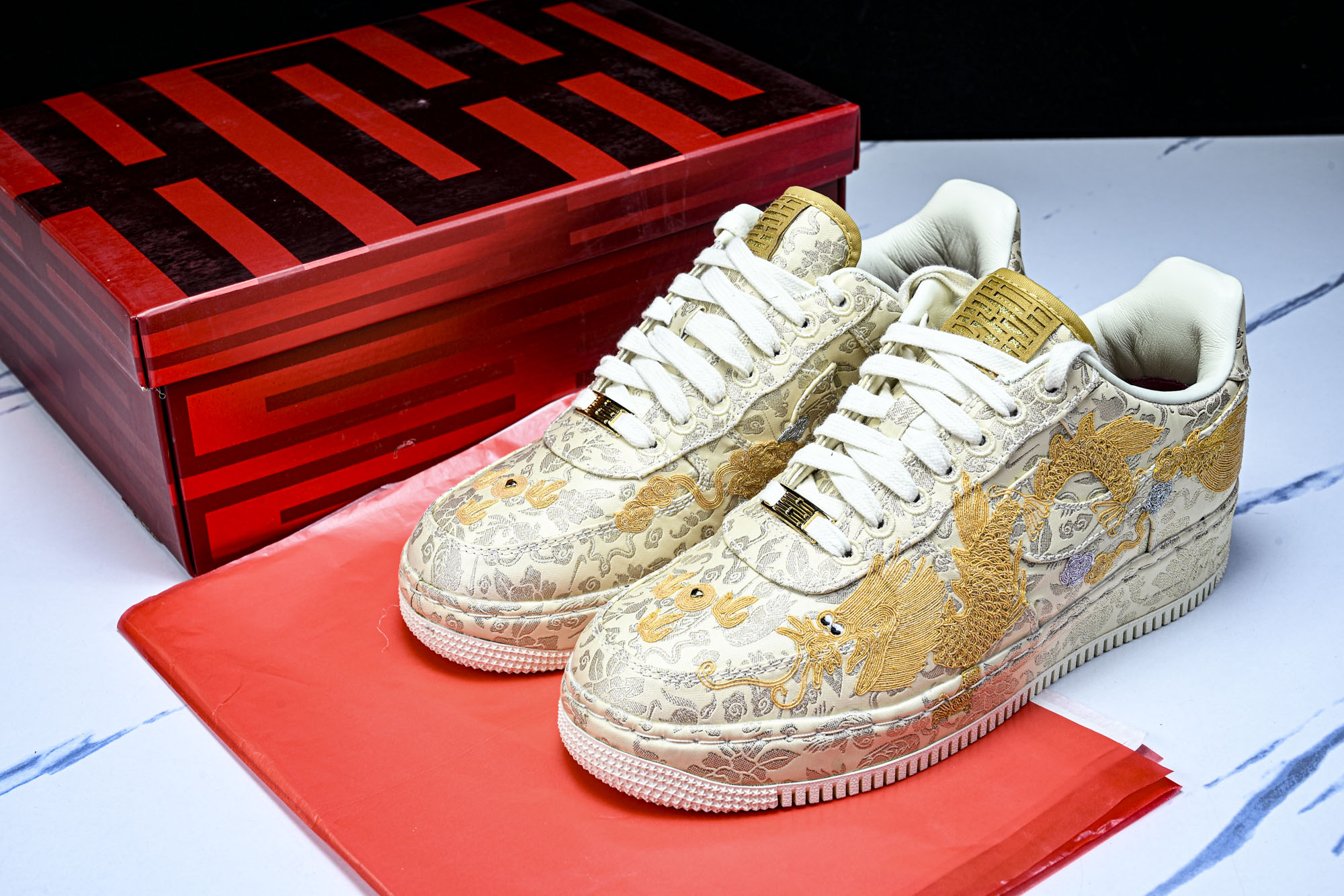 Nk Air Force 1'07 Low 龙凤呈祥 龙年限定 空军一号低帮休闲板鞋 HJ4285-77