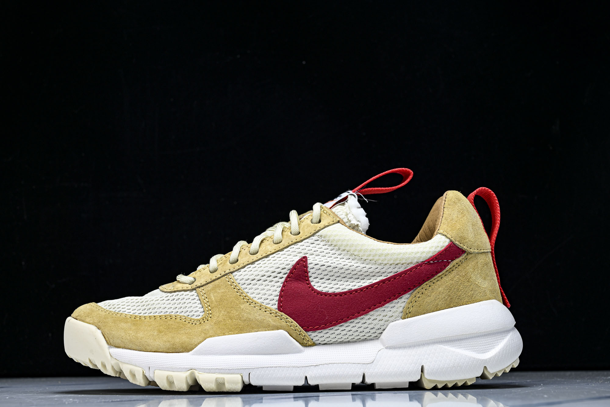 Tom Sachs x Nike Mars Yard 2.0 宇航员 AA2261-100 YZ0053