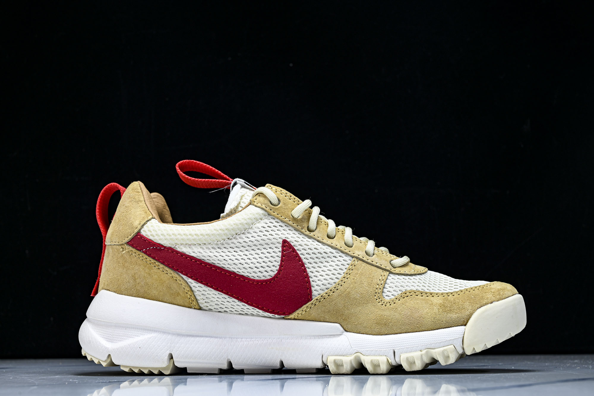 Tom Sachs x Nike Mars Yard 2.0 宇航员 AA2261-100 YZ0053