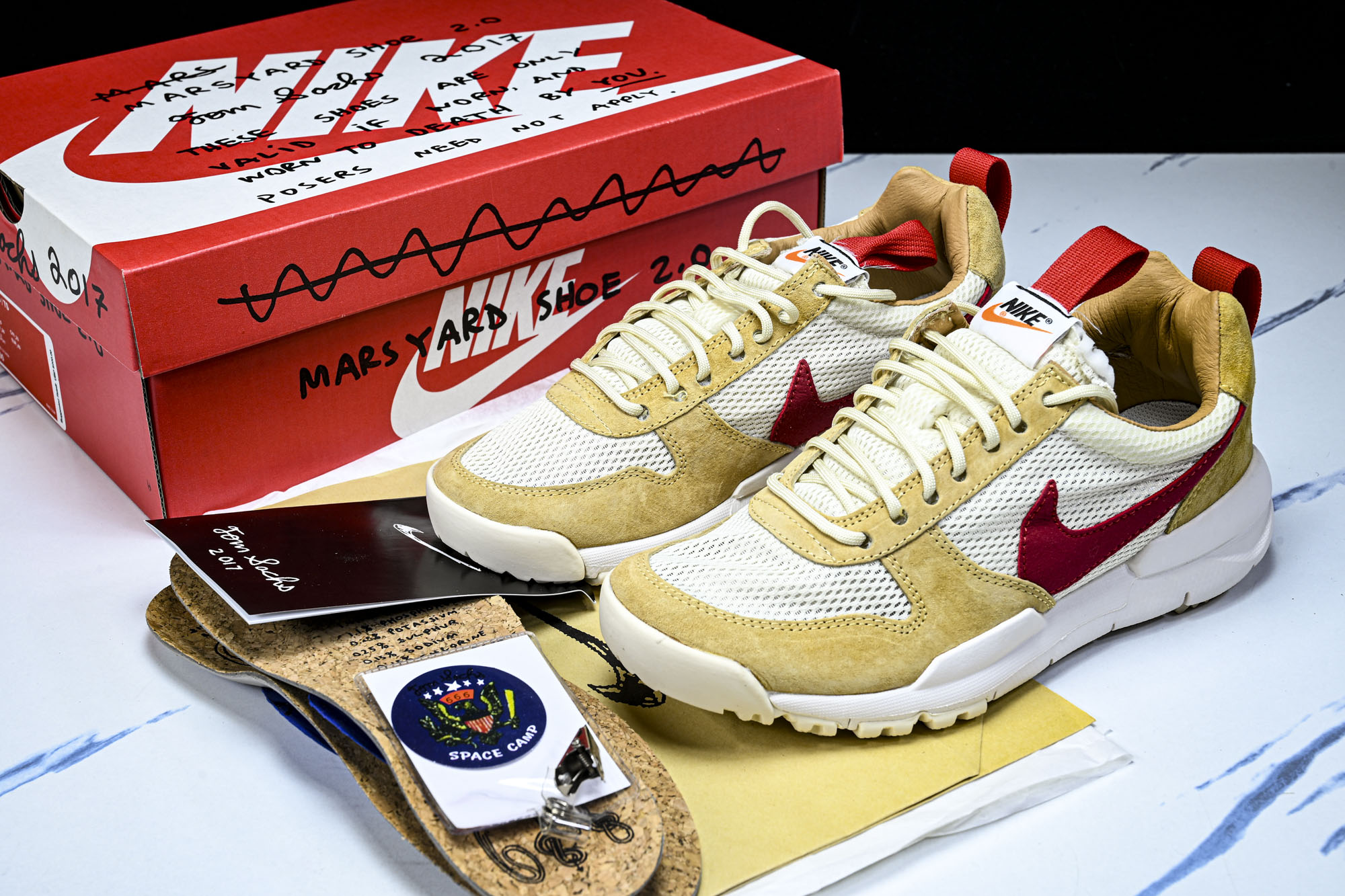 Tom Sachs x Nike Mars Yard 2.0 宇航员 AA2261-100 YZ0053