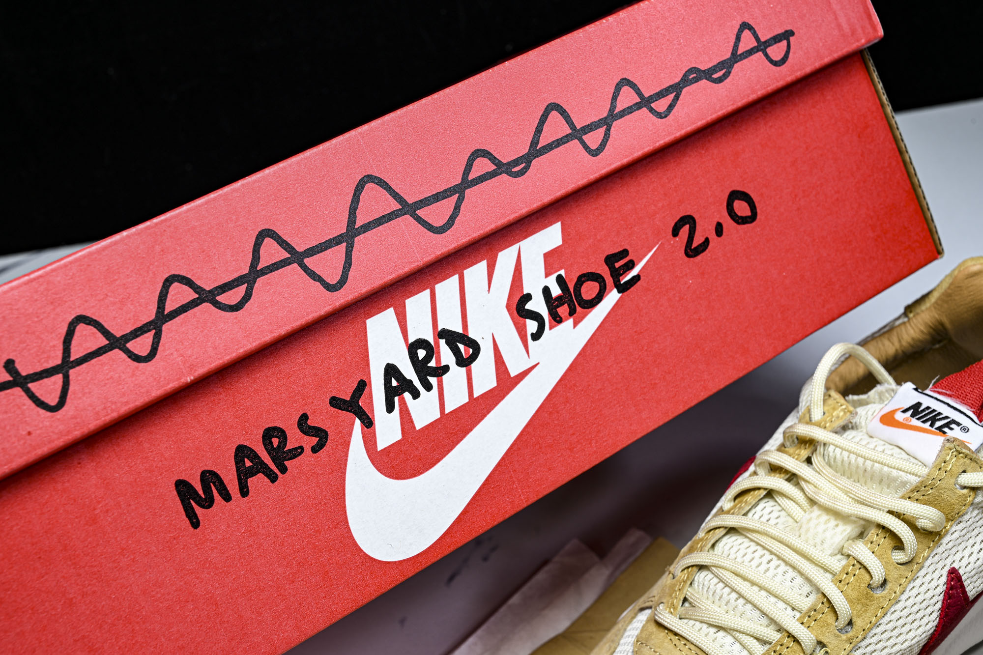 Tom Sachs x Nike Mars Yard 2.0 宇航员 AA2261-100 YZ0053