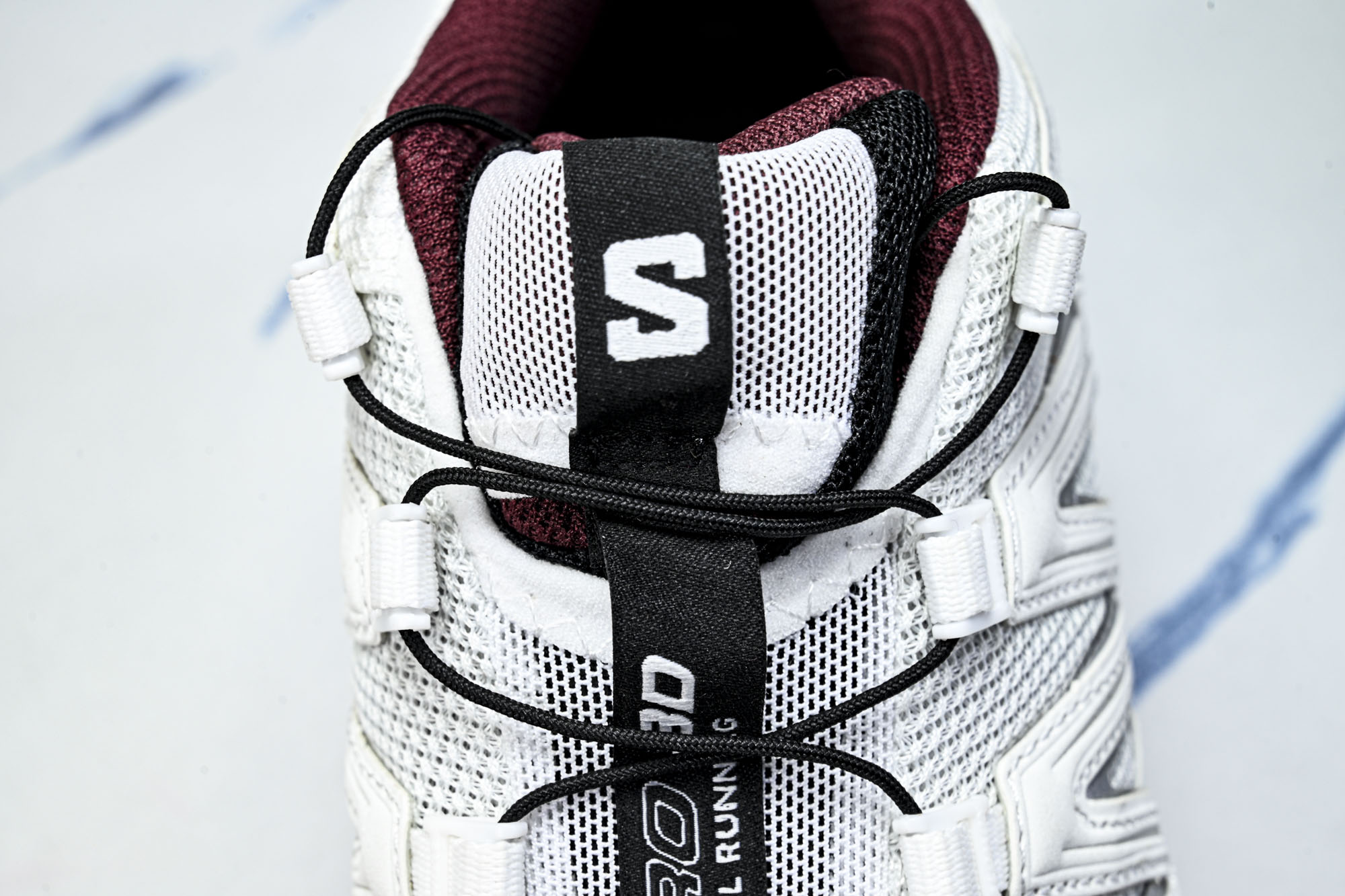 Salomon XA PRO 3D 萨洛蒙户外越野跑鞋 -20 YZ020鞋面采用SENSIFIT贴合技