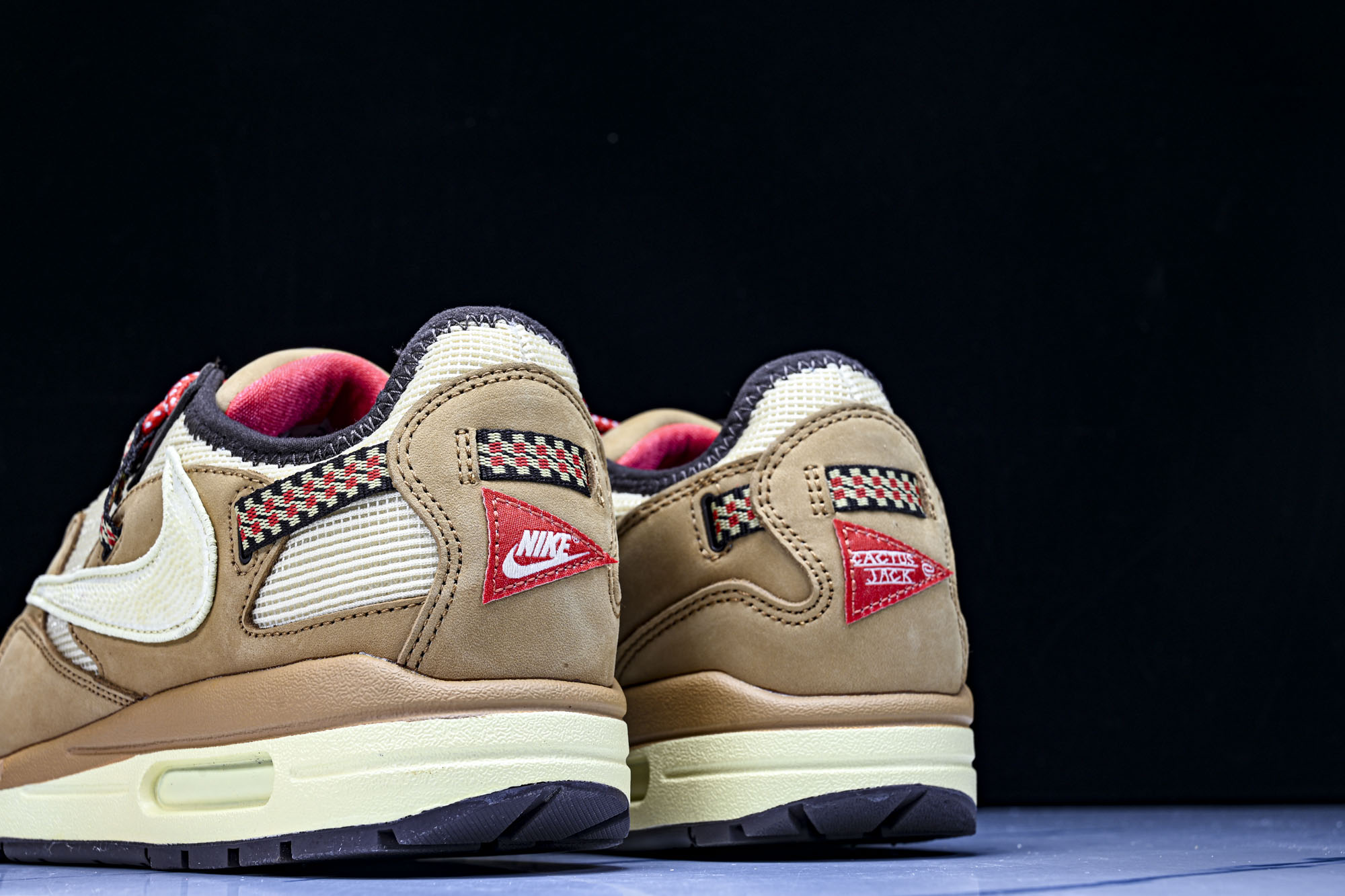 Travish Scott x NK Air Max 1 “Wheat”复古休闲跑步鞋 小麦 倒钩 DO