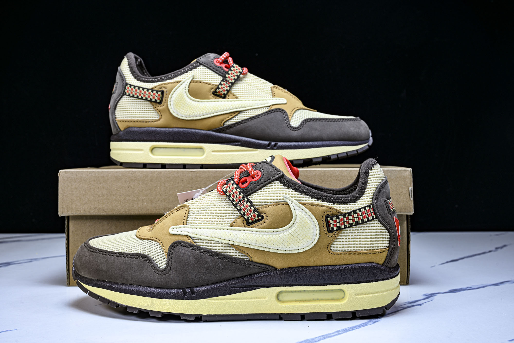 Travish Scott x NK Air Max 1 “Wheat”复古休闲跑步鞋 小麦 倒钩D09