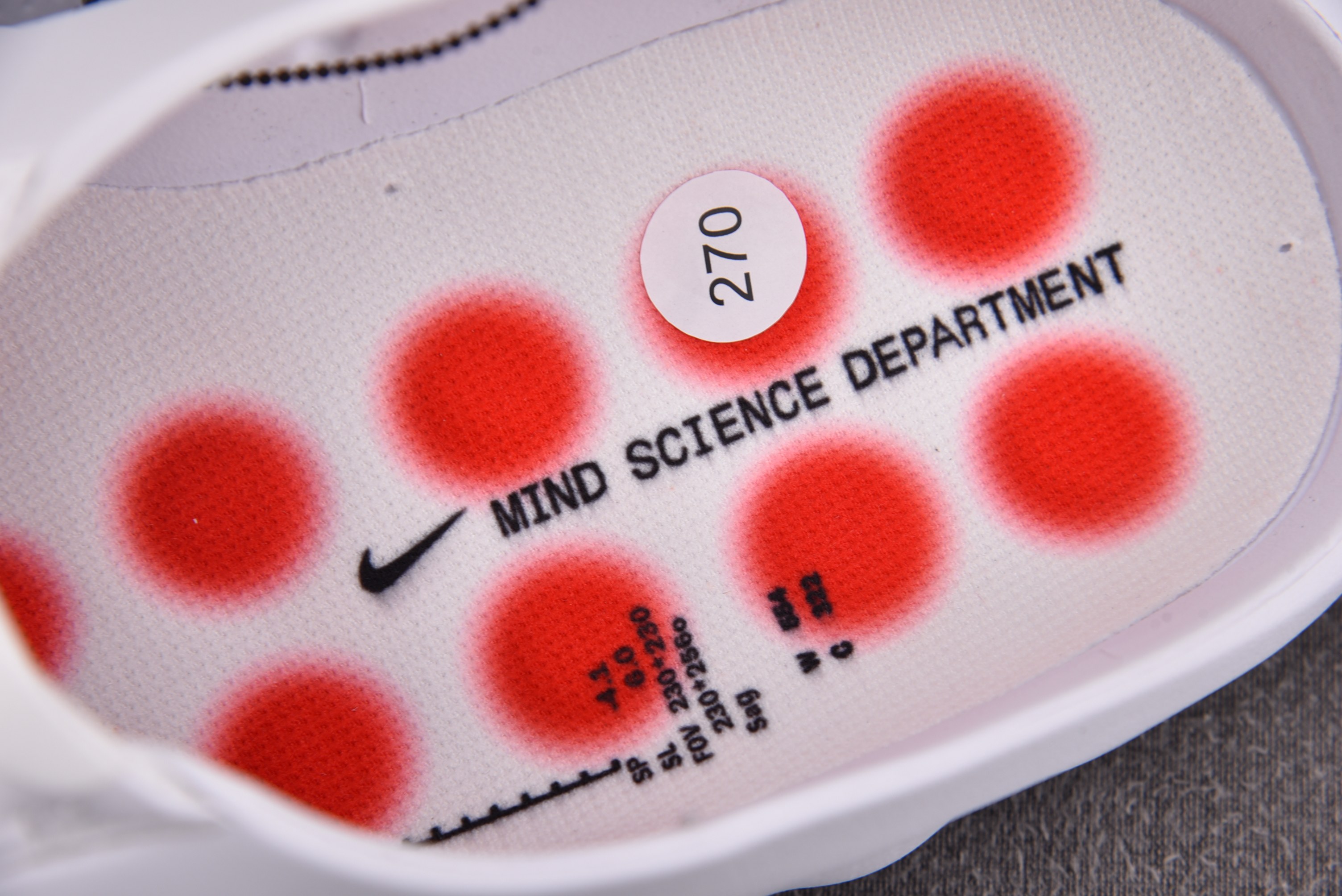 NK Mind 001 White Speed Red 白色 HQ4307-101 #YZ00136-5