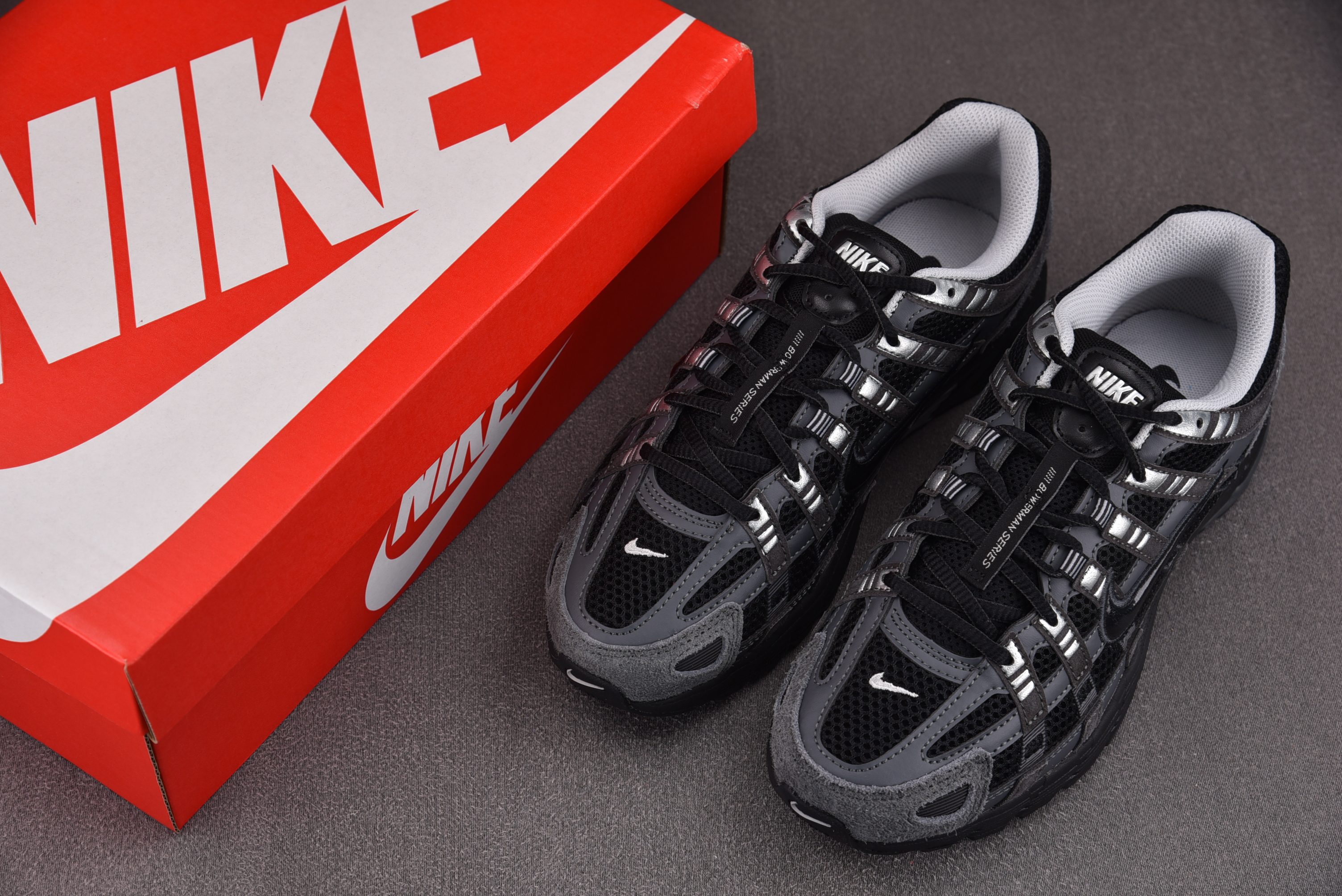 NK P-6000 Anthracite Metallic Silver 黑灰 HF0015-002 Y