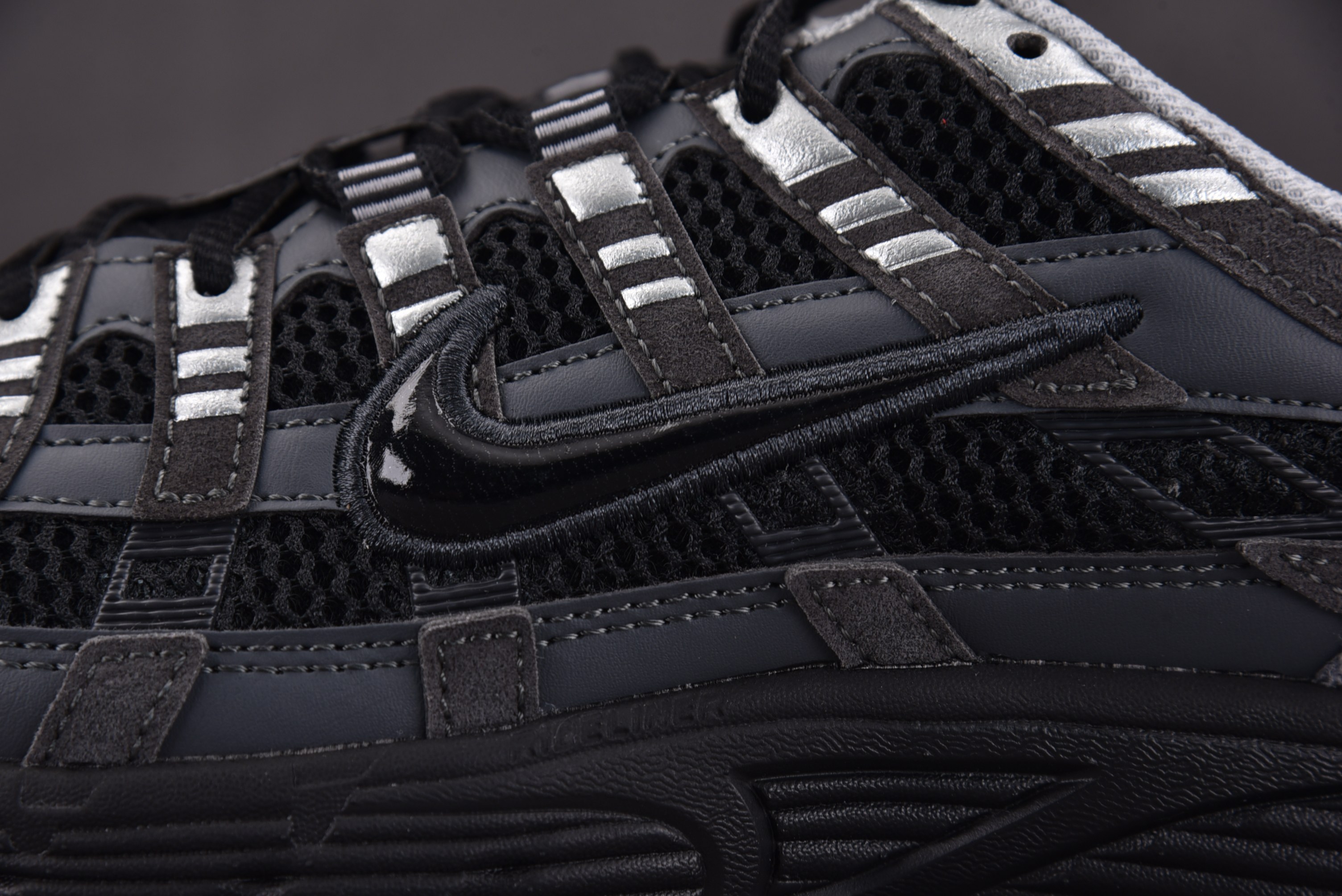 NK P-6000 Anthracite Metallic Silver 黑灰 HF0015-002 Y