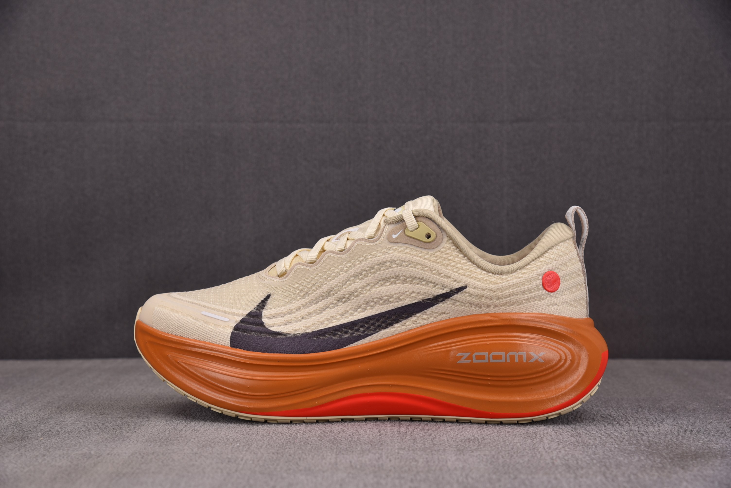 NKAir Zoom Vomero Plus Running Poets 卡其棕 IM6679-258 