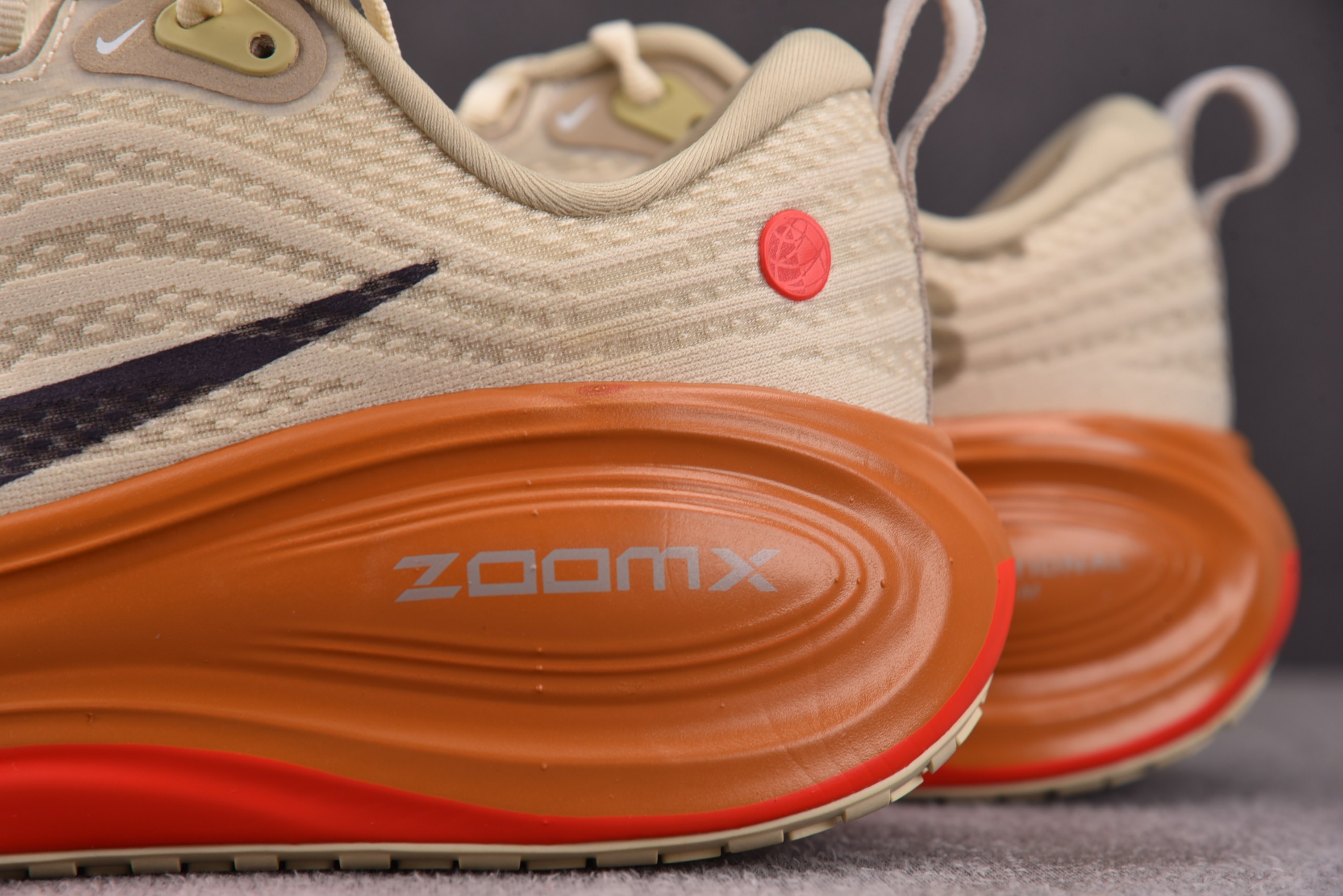 NKAir Zoom Vomero Plus Running Poets 卡其棕 IM6679-258 