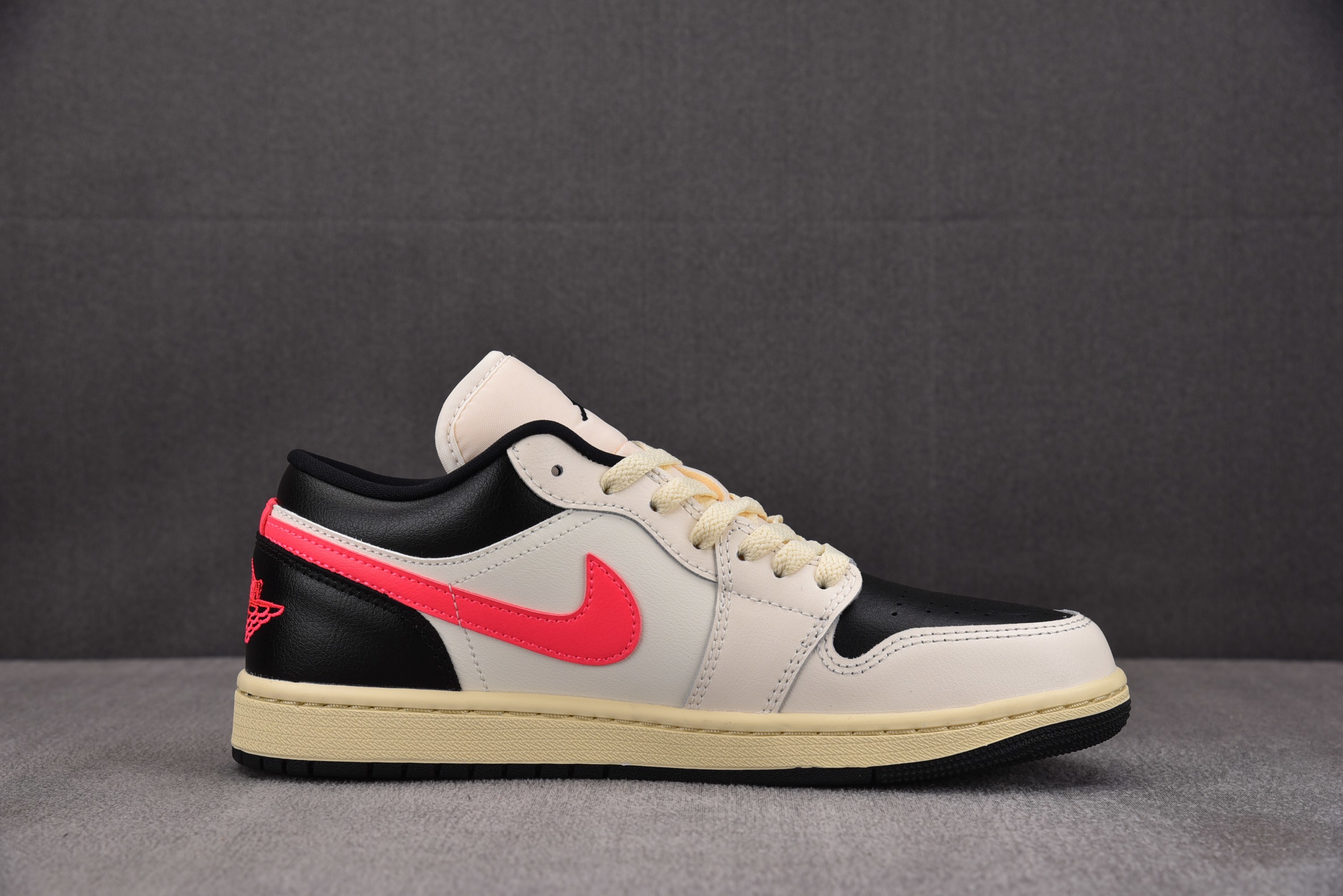 WMNS Air Jordan 1 Low Flight Club 白红黑 DC0774-107 #YZ