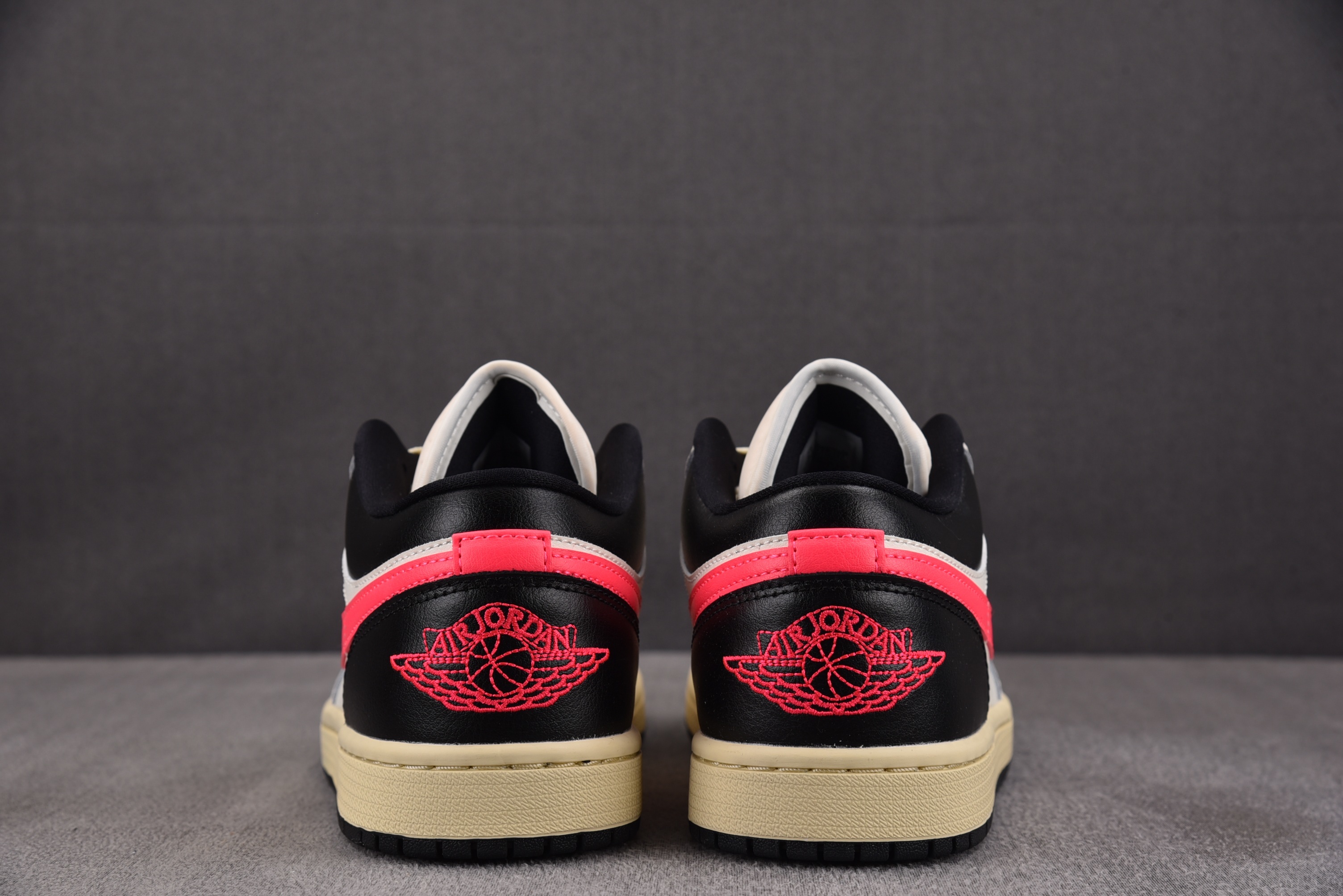 WMNS Air Jordan 1 Low Flight Club 白红黑 DC0774-107 #YZ