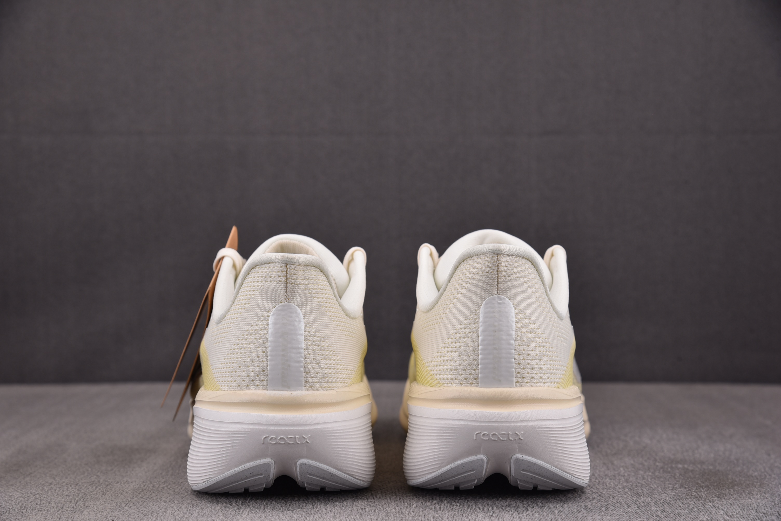 WMNS NK Air Zoom Pegasus 42 Light Beige Yellow 浅米黄 I