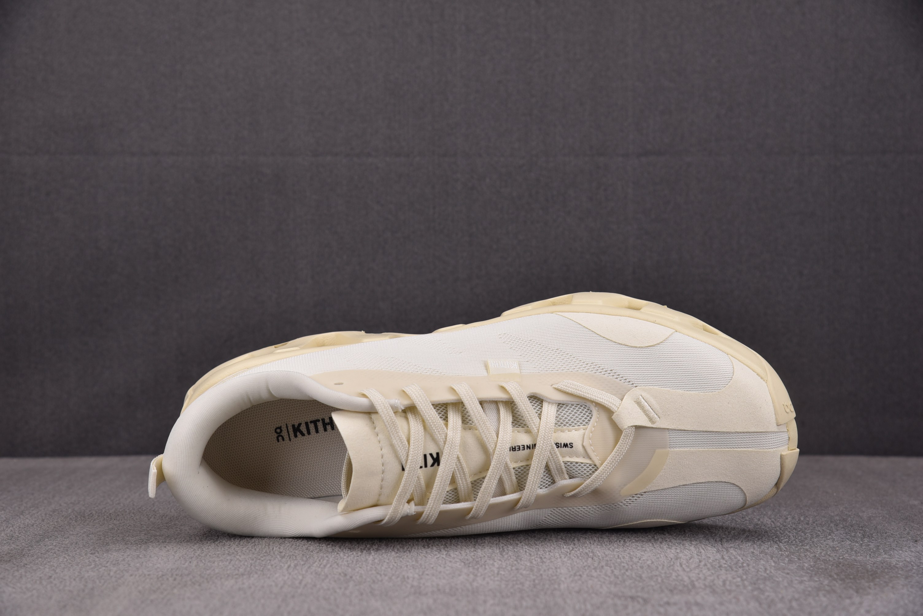 【纯原】On Running Cloudswift K-Tech 1 米色 YZ039-536 37 3