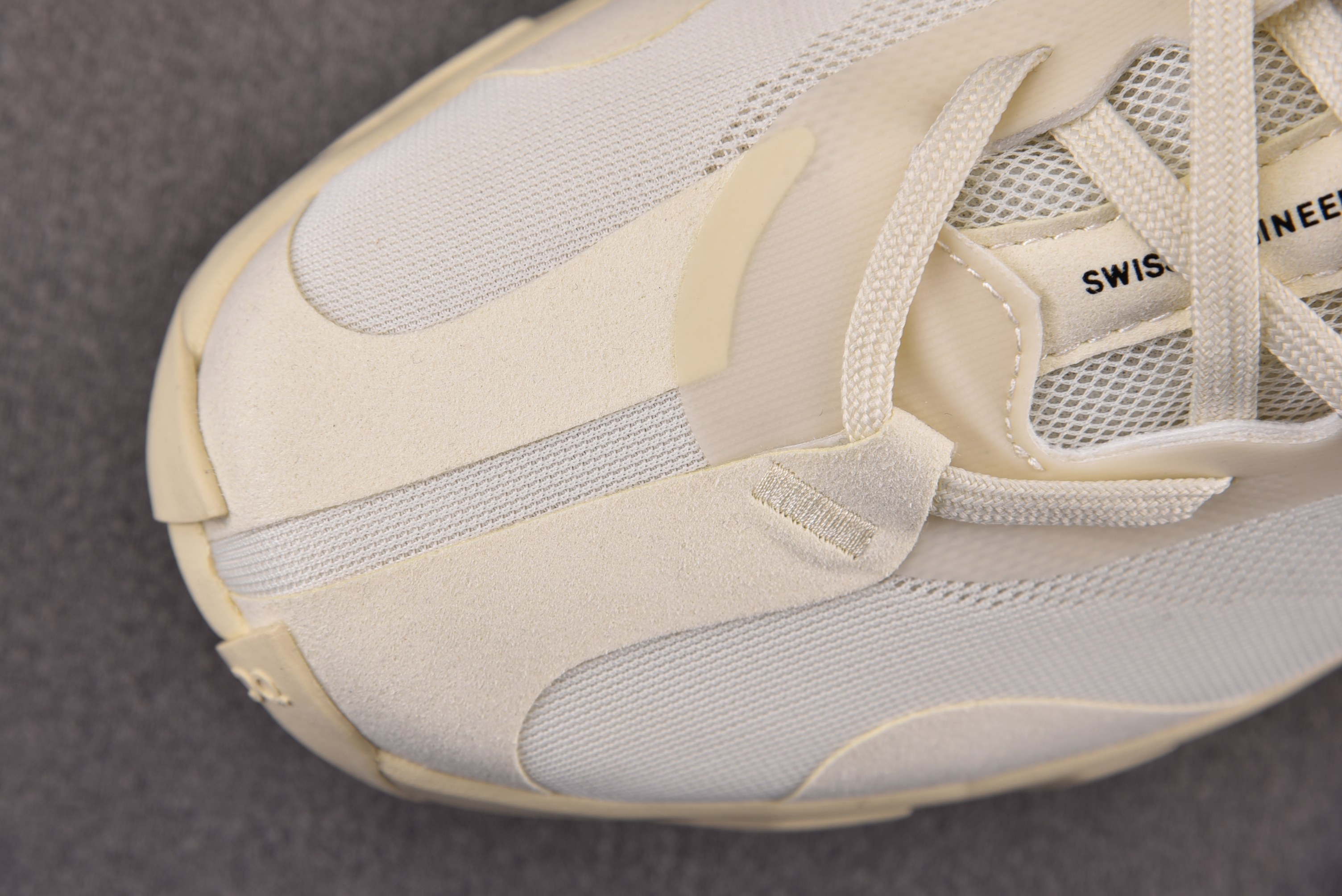 【纯原】On Running Cloudswift K-Tech 1 米色 YZ039-536 37 3