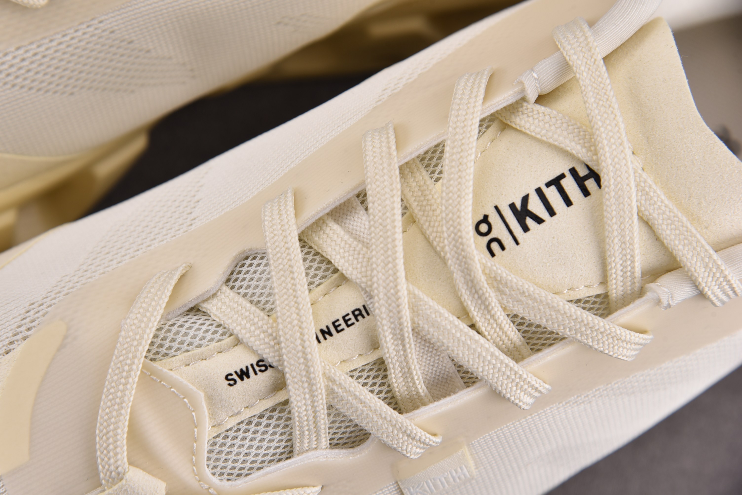 【纯原】On Running Cloudswift K-Tech 1 米色 YZ039-536 37 3