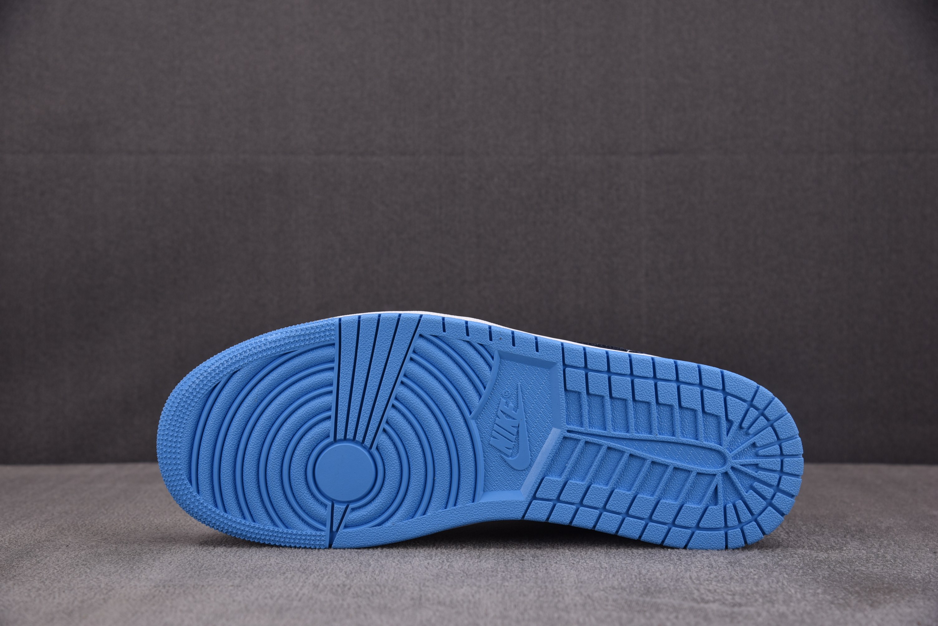 Air Jordan 1 Low Midnight Navy University Blue 午夜蓝 -