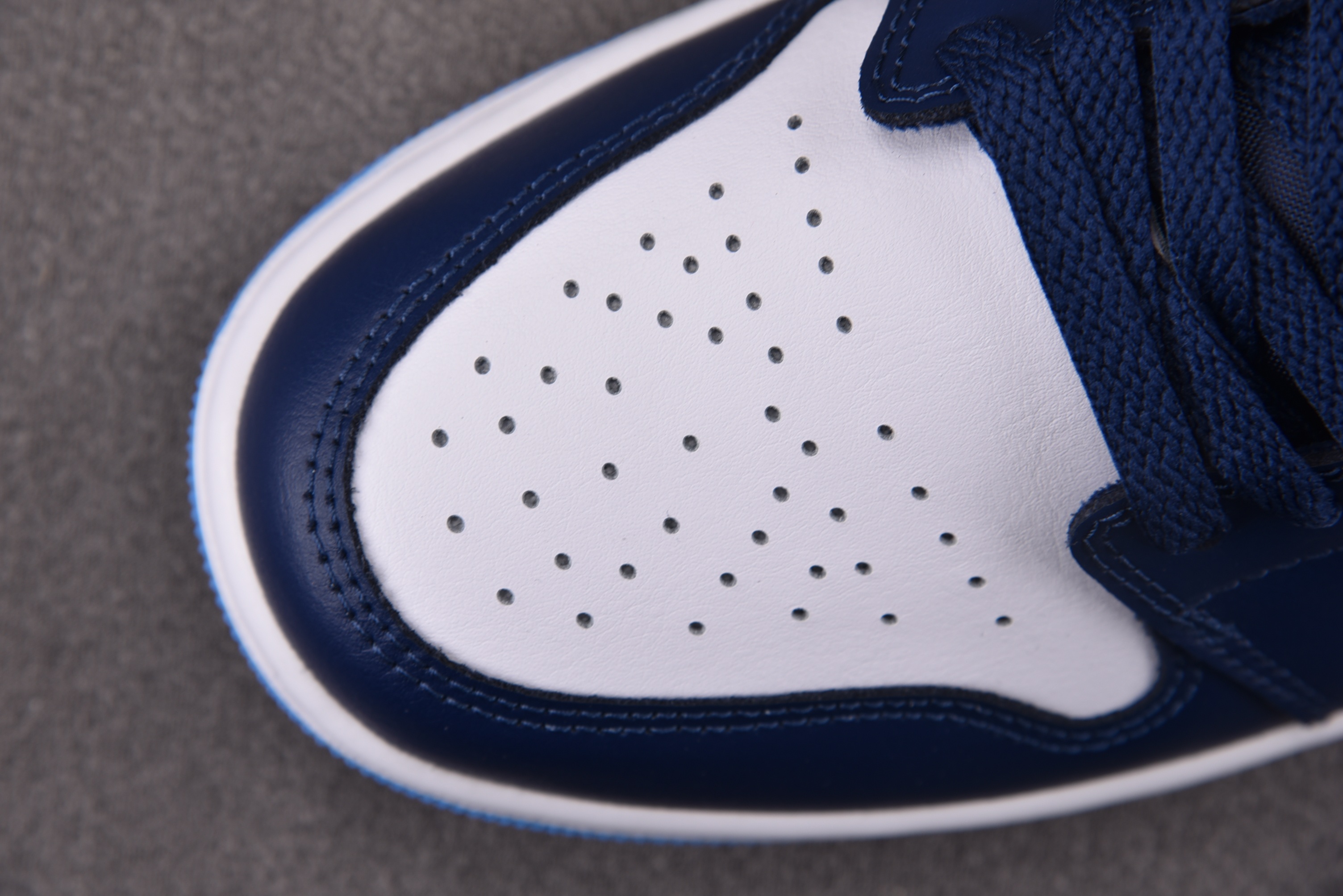 Air Jordan 1 Low Midnight Navy University Blue 午夜蓝 -