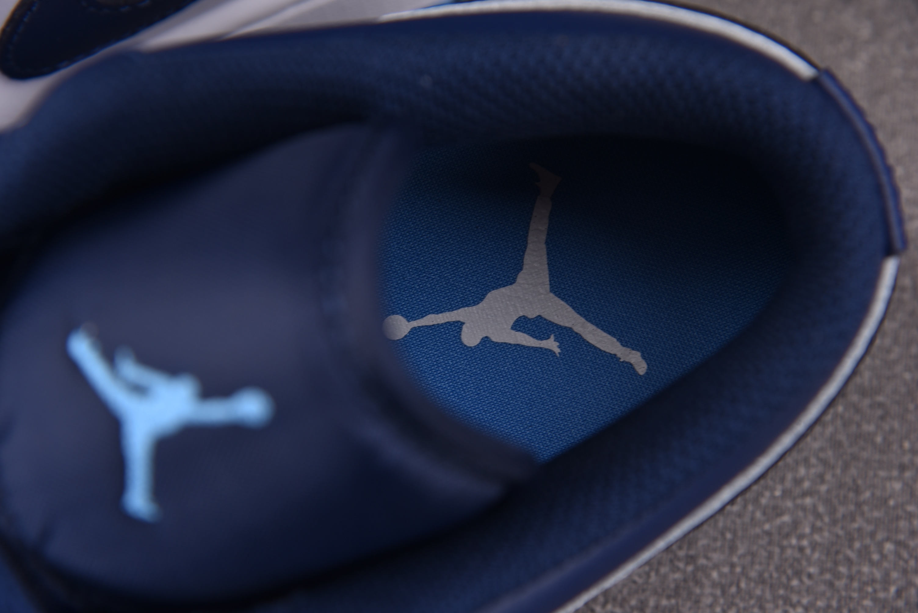 Air Jordan 1 Low Midnight Navy University Blue 午夜蓝 -
