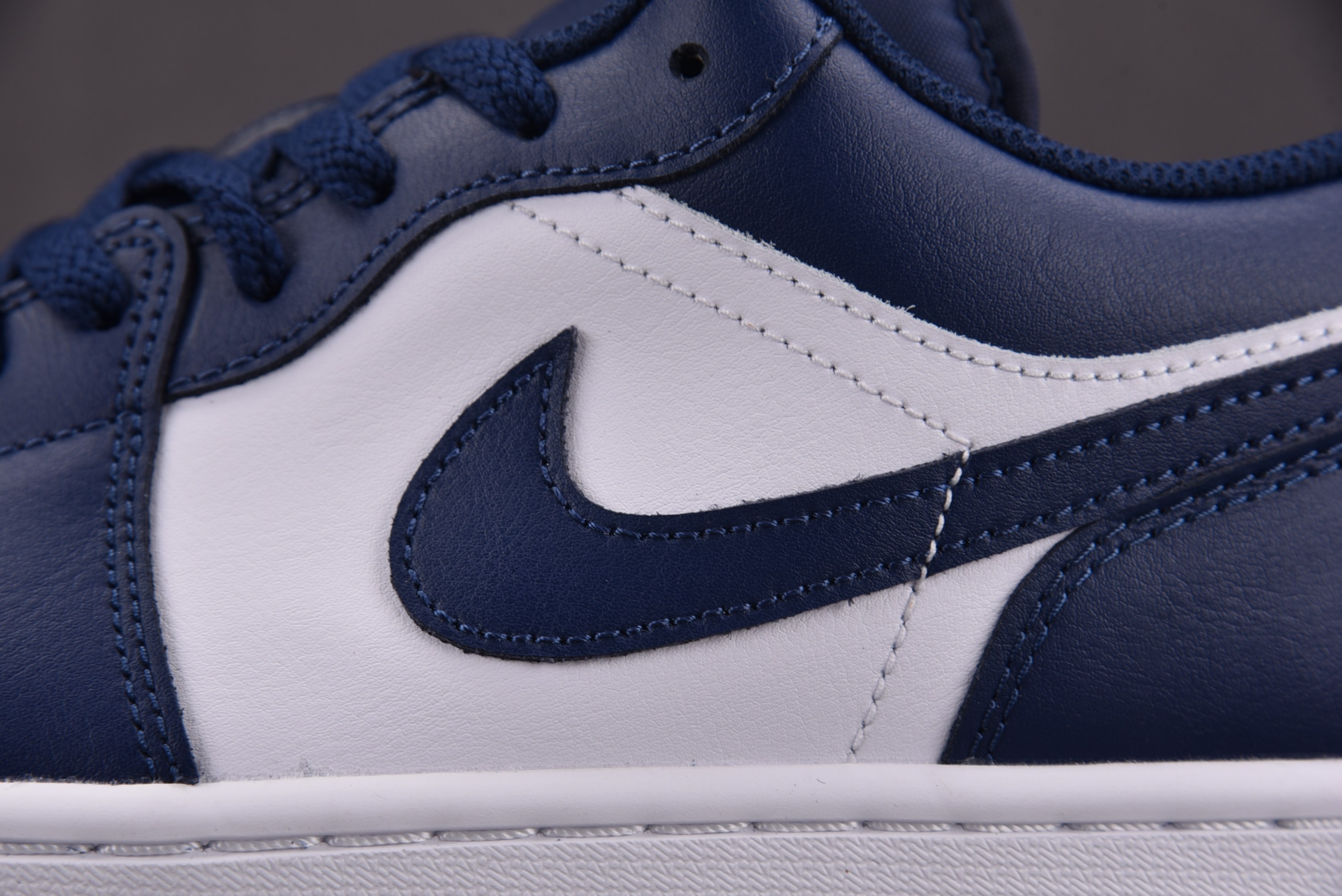 Air Jordan 1 Low Midnight Navy University Blue 午夜蓝 -