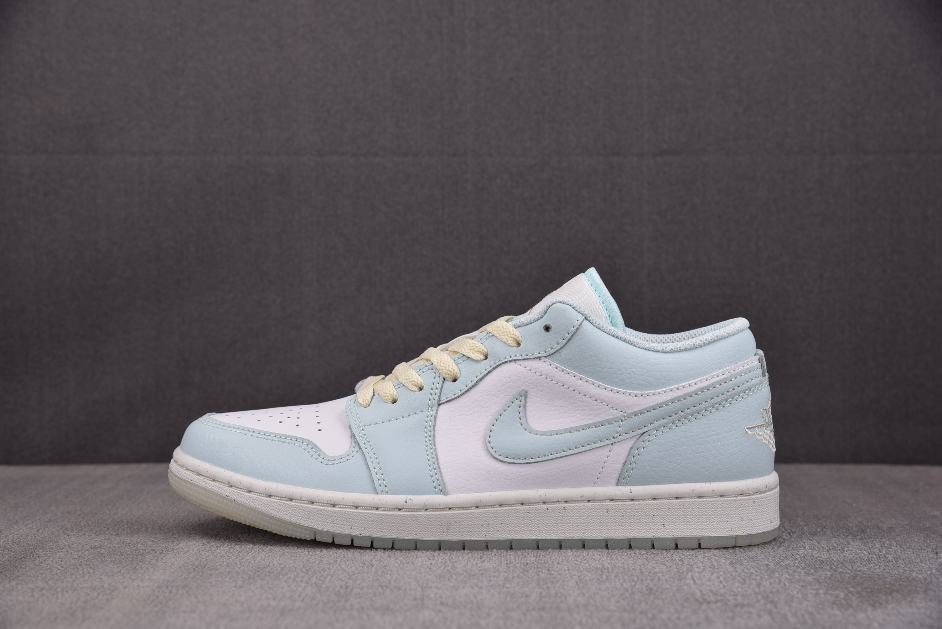 Air Jordan 1 Low SE Glacier Blue Summit White 冰川蓝 HJ