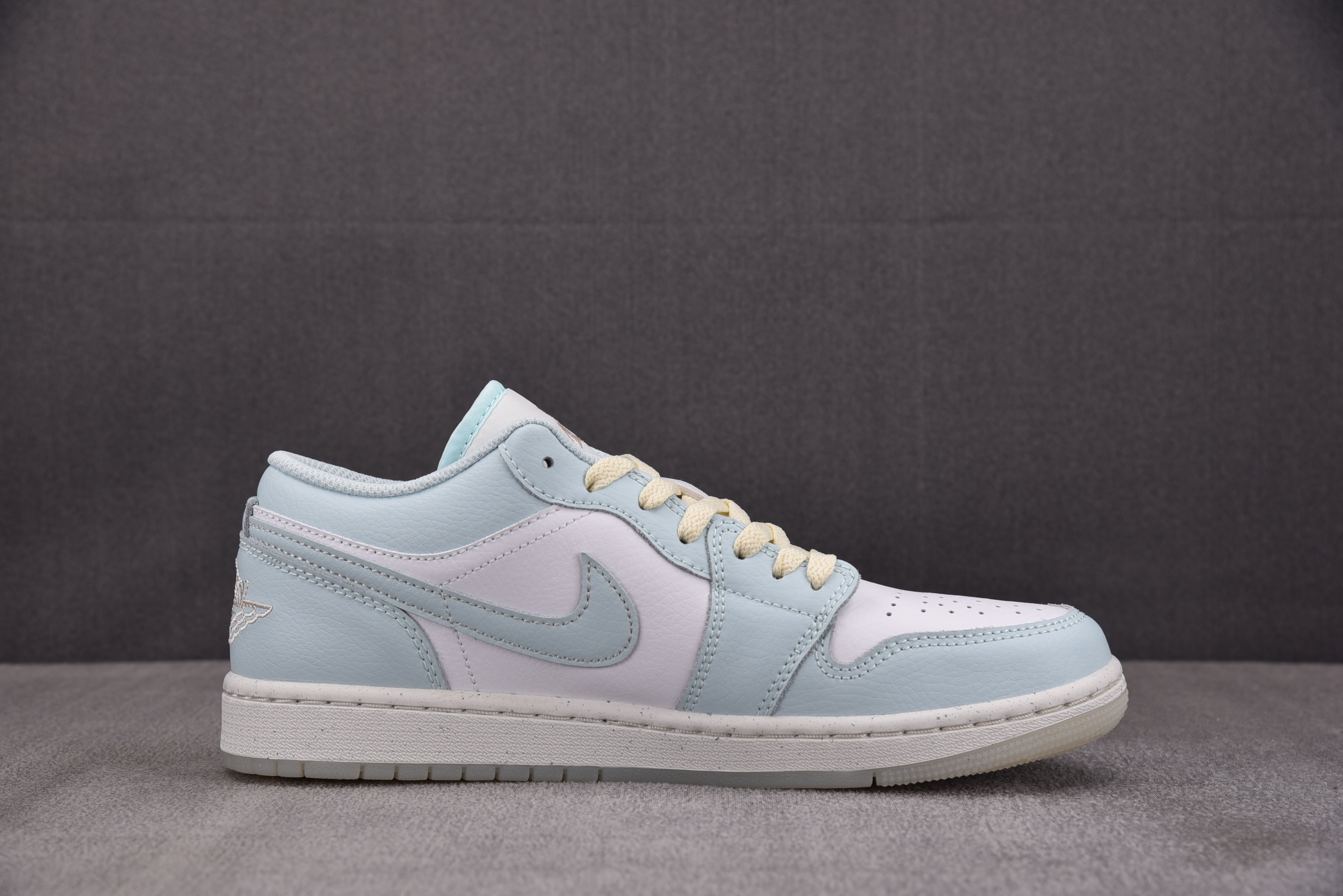 Air Jordan 1 Low SE Glacier Blue Summit White 冰川蓝 HJ