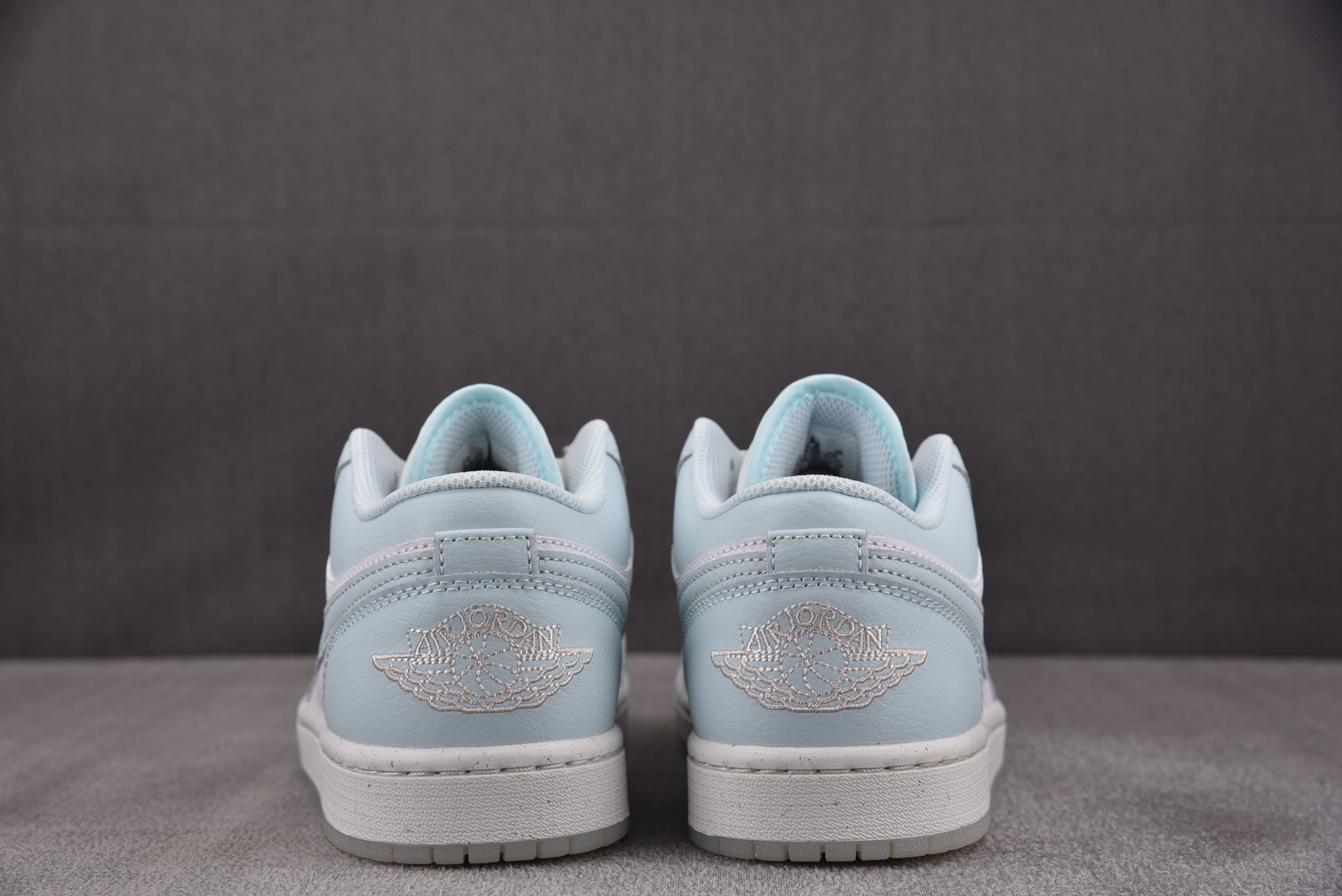 Air Jordan 1 Low SE Glacier Blue Summit White 冰川蓝 HJ