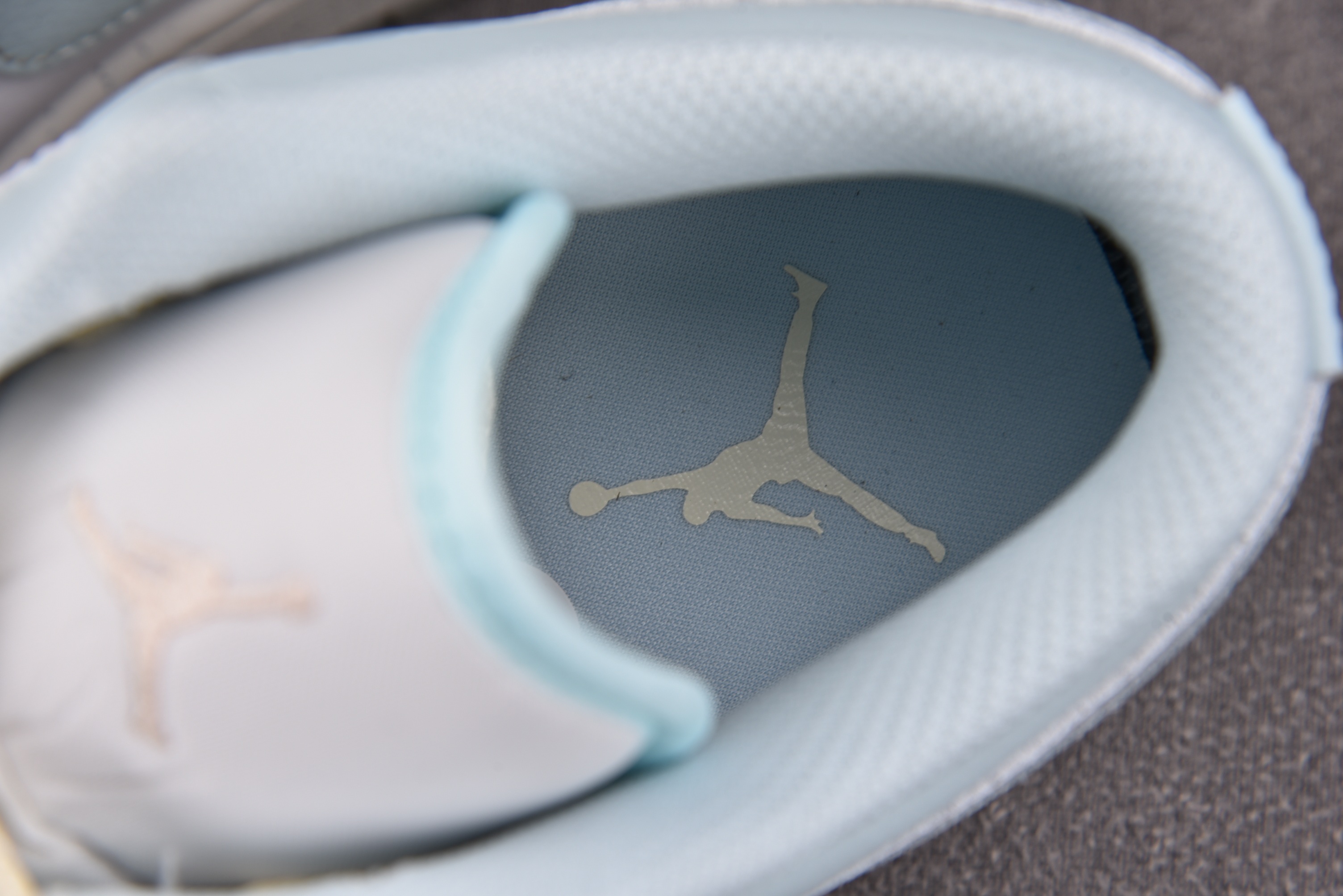 Air Jordan 1 Low SE Glacier Blue Summit White 冰川蓝 HJ
