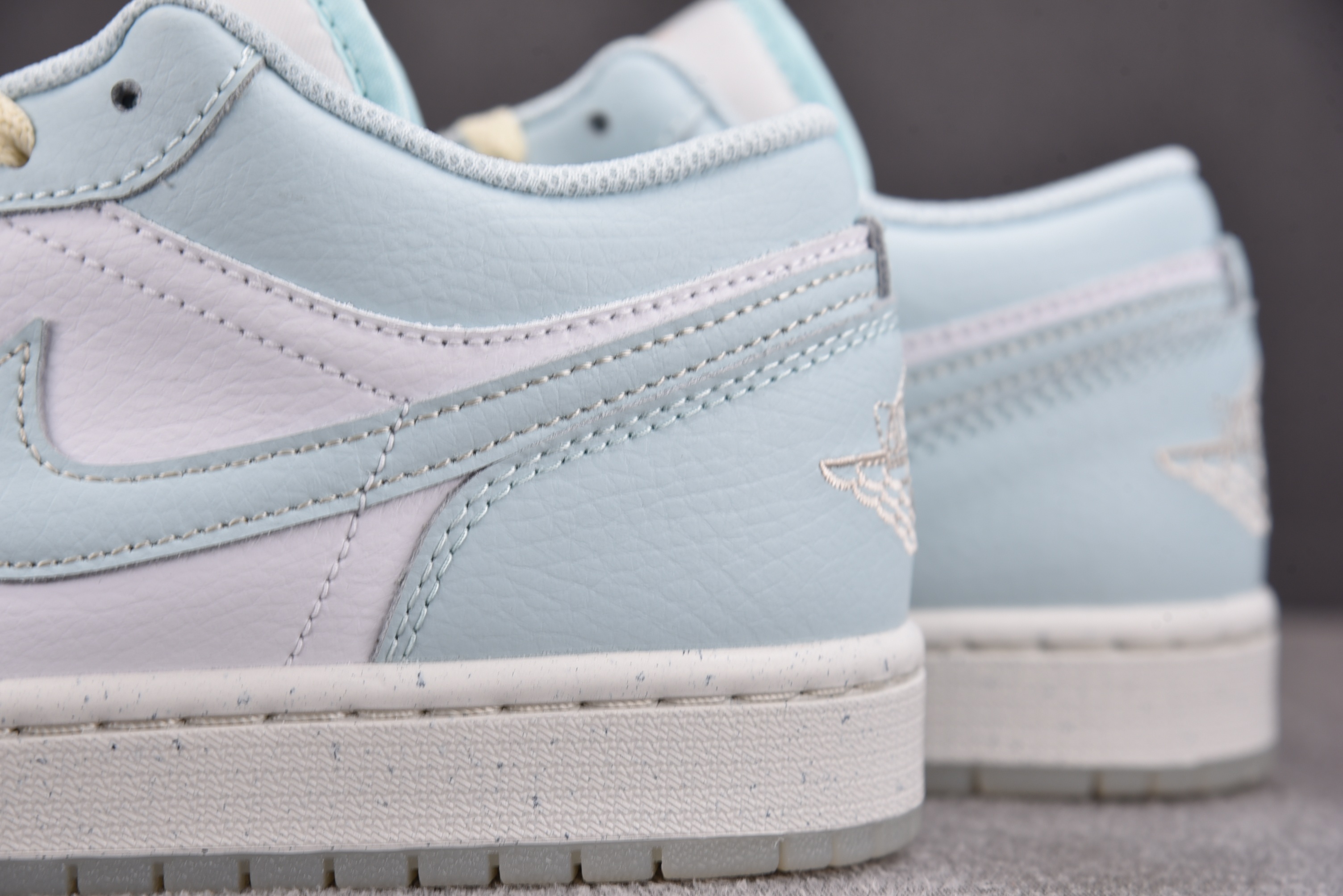 Air Jordan 1 Low SE Glacier Blue Summit White 冰川蓝 HJ