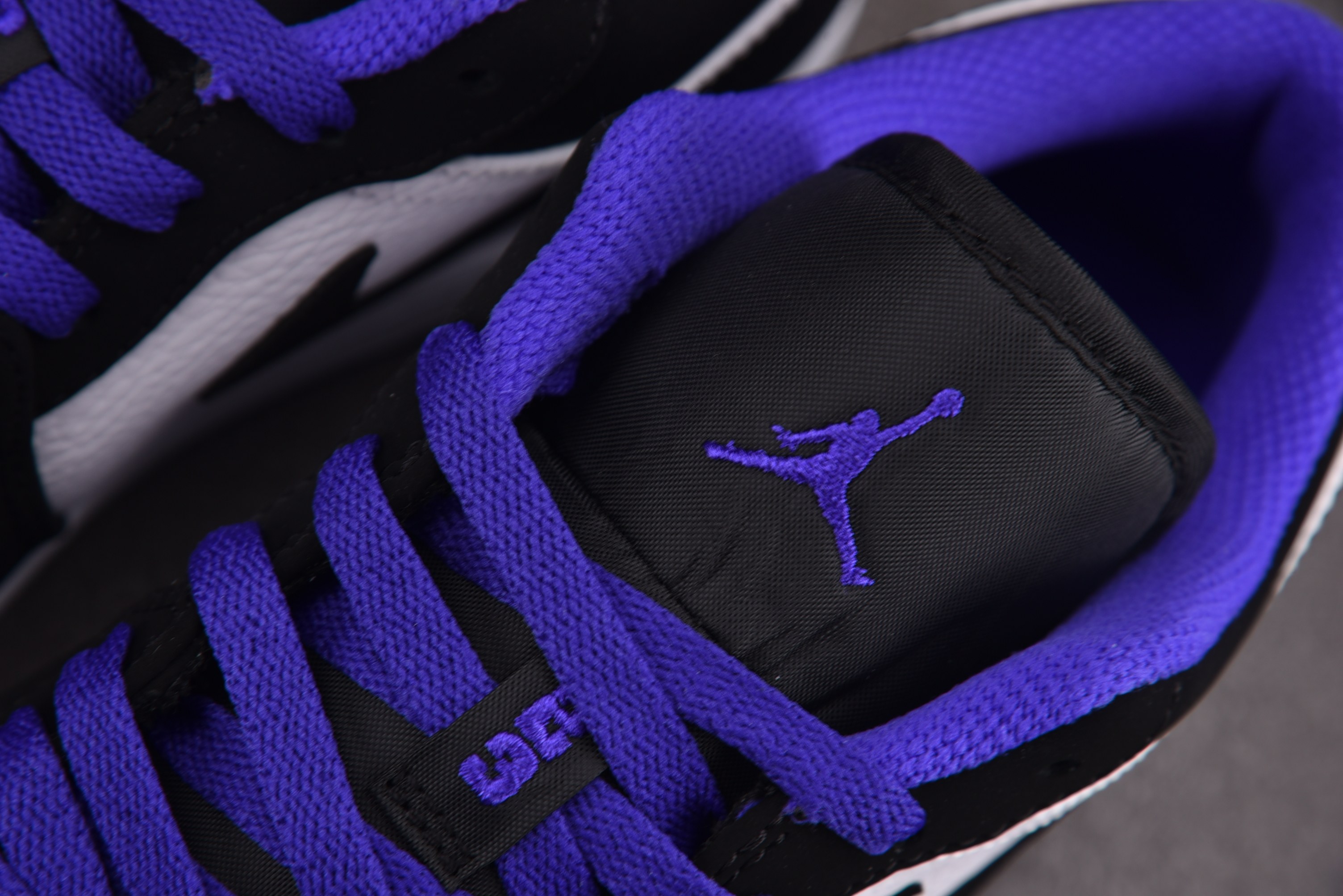 Air Jordan 1 Retro Low White Black Dark Concord 白黑紫 