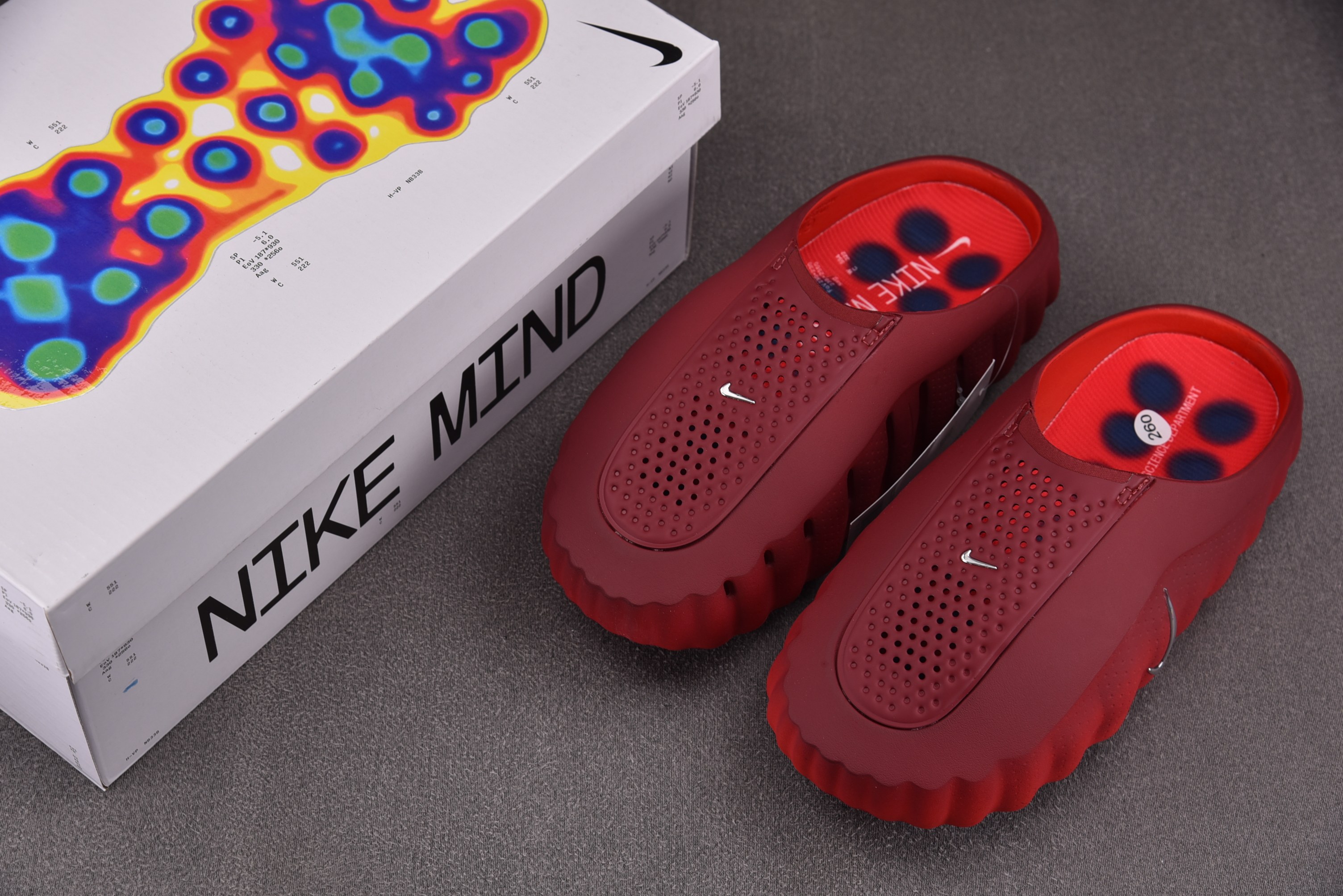NK Mind 001 Team Red 团队红 HQ4307-601 #YZ001-136 37.5 