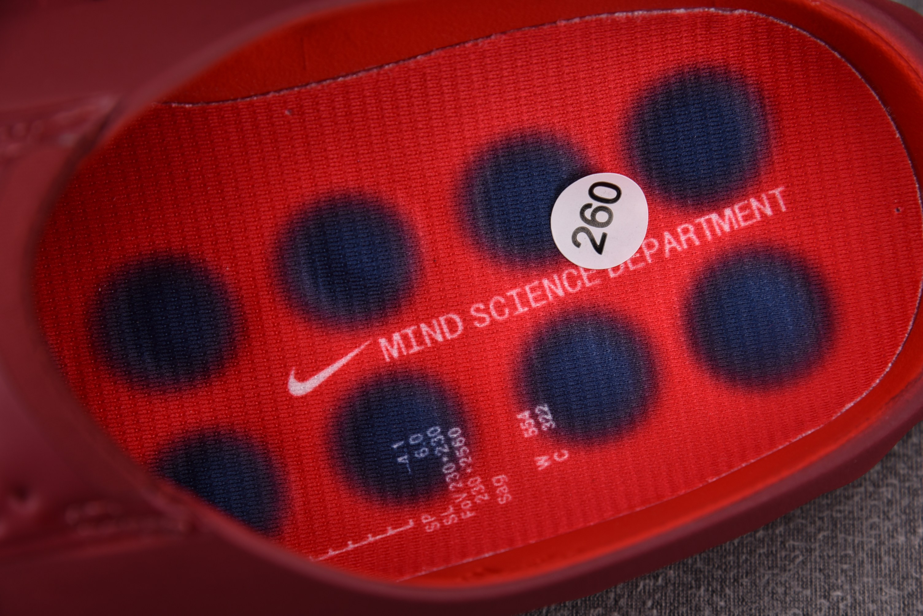 NK Mind 001 Team Red 团队红 HQ4307-601 #YZ001-136 37.5 
