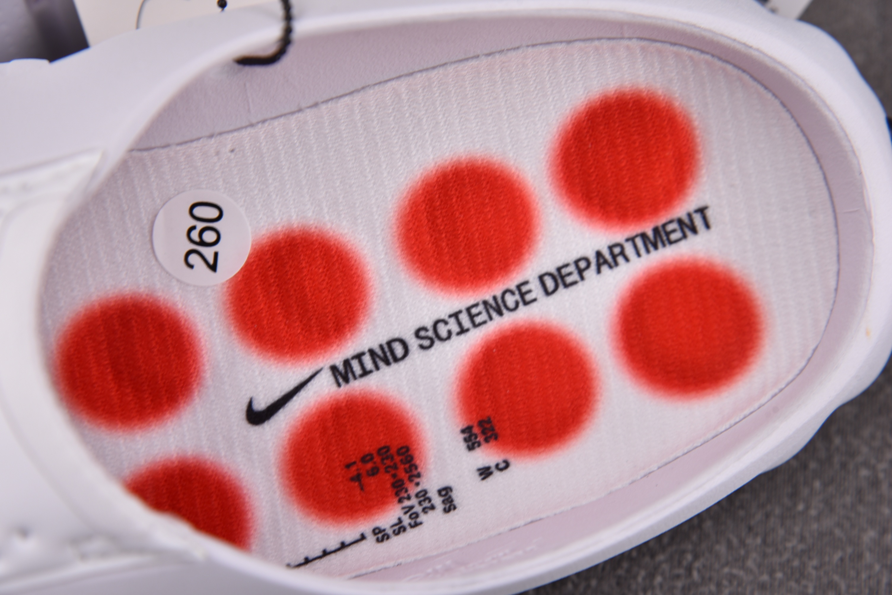 NK Mind 001 White Speed Red 白色 HQ4307-101 #YZ001-136