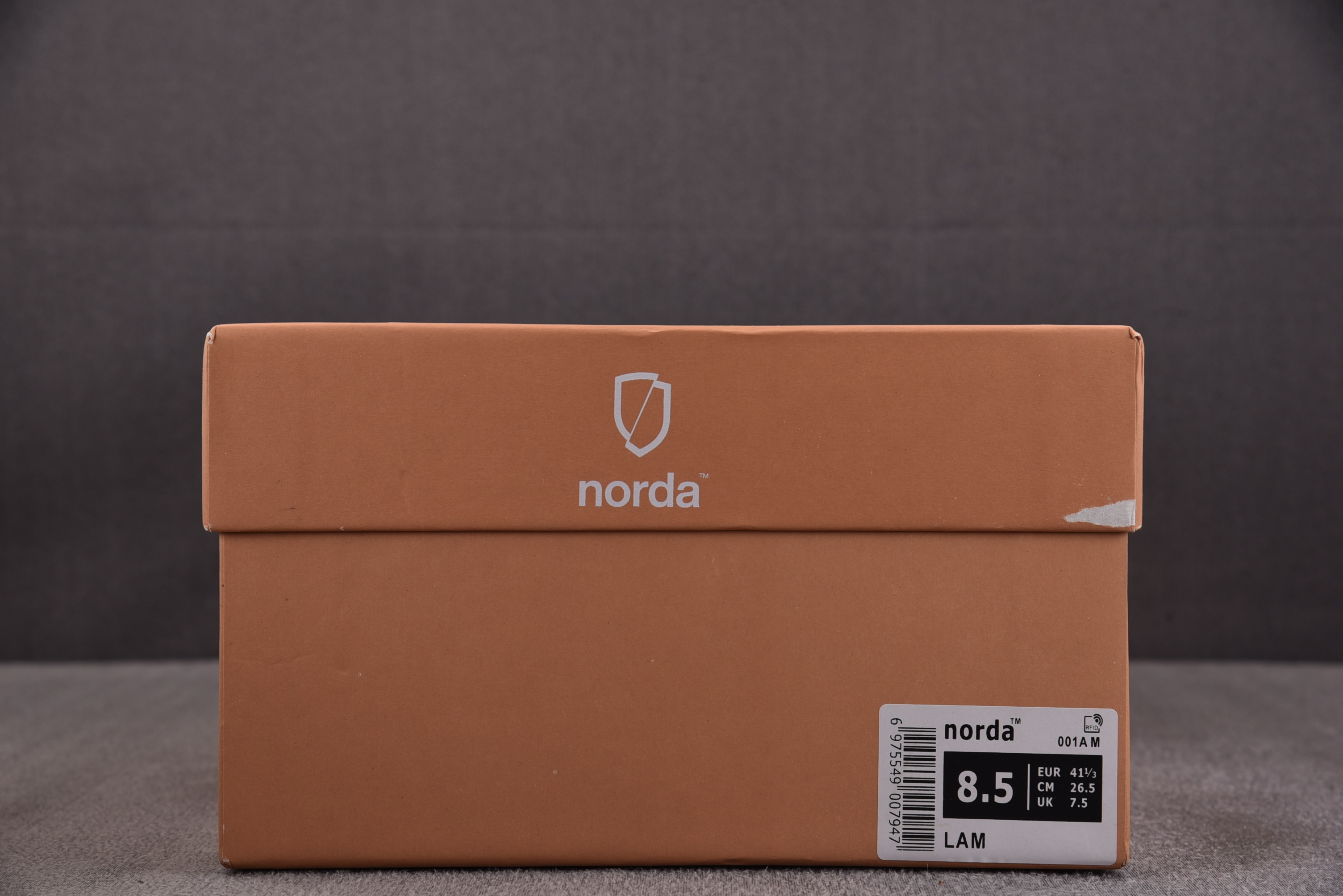 Norda 001 棕色 #YZ00436-45