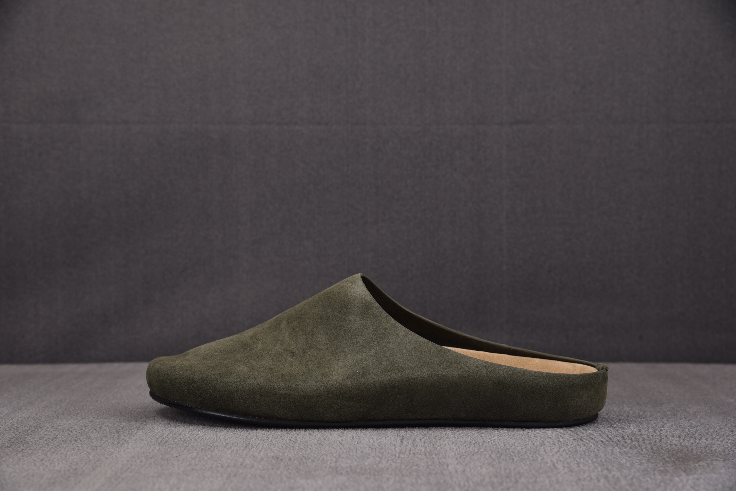 The Row Square Loafer Pumps in tan 橄榄绿 #YZ01136-45