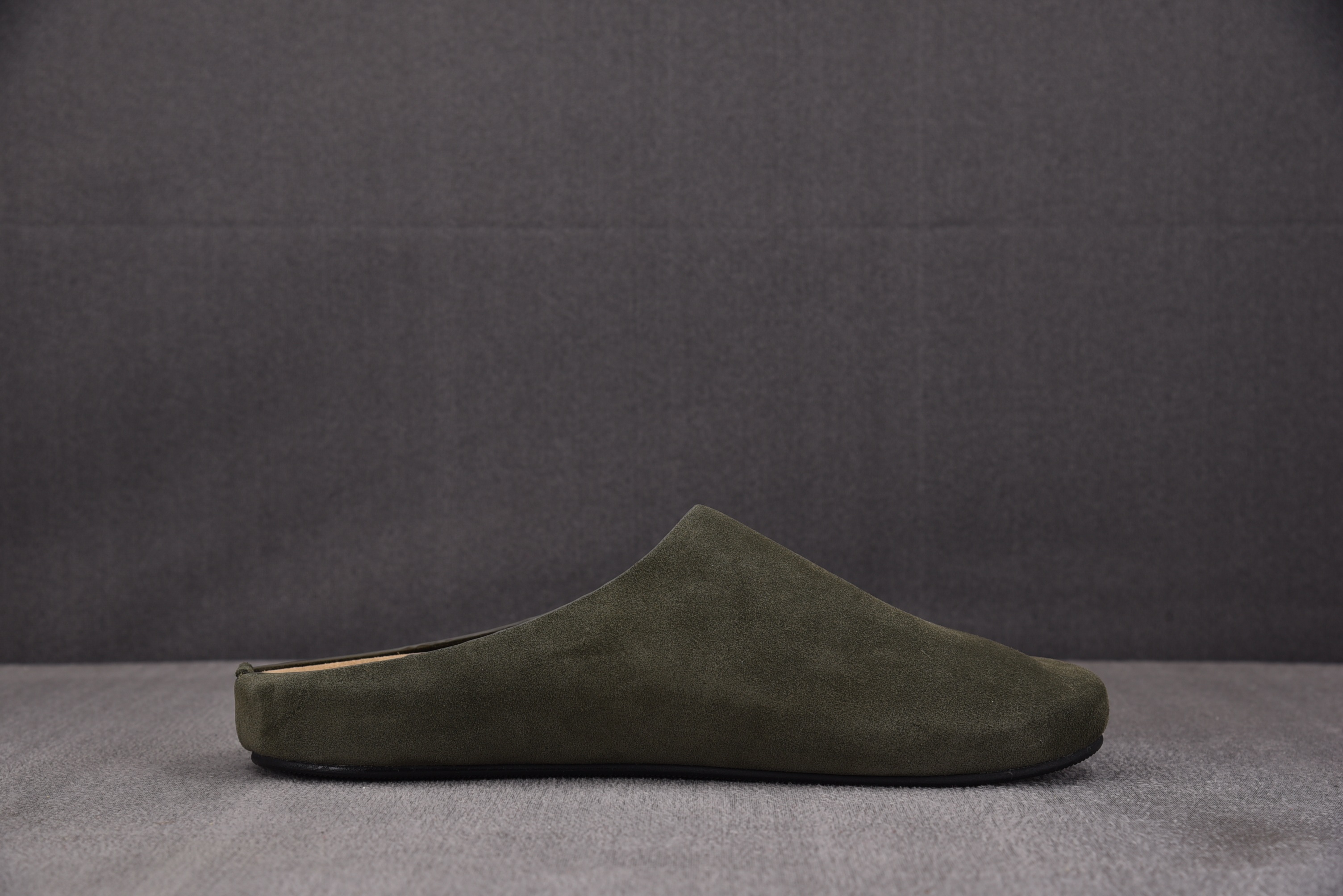 The Row Square Loafer Pumps in tan 橄榄绿 #YZ01136-45