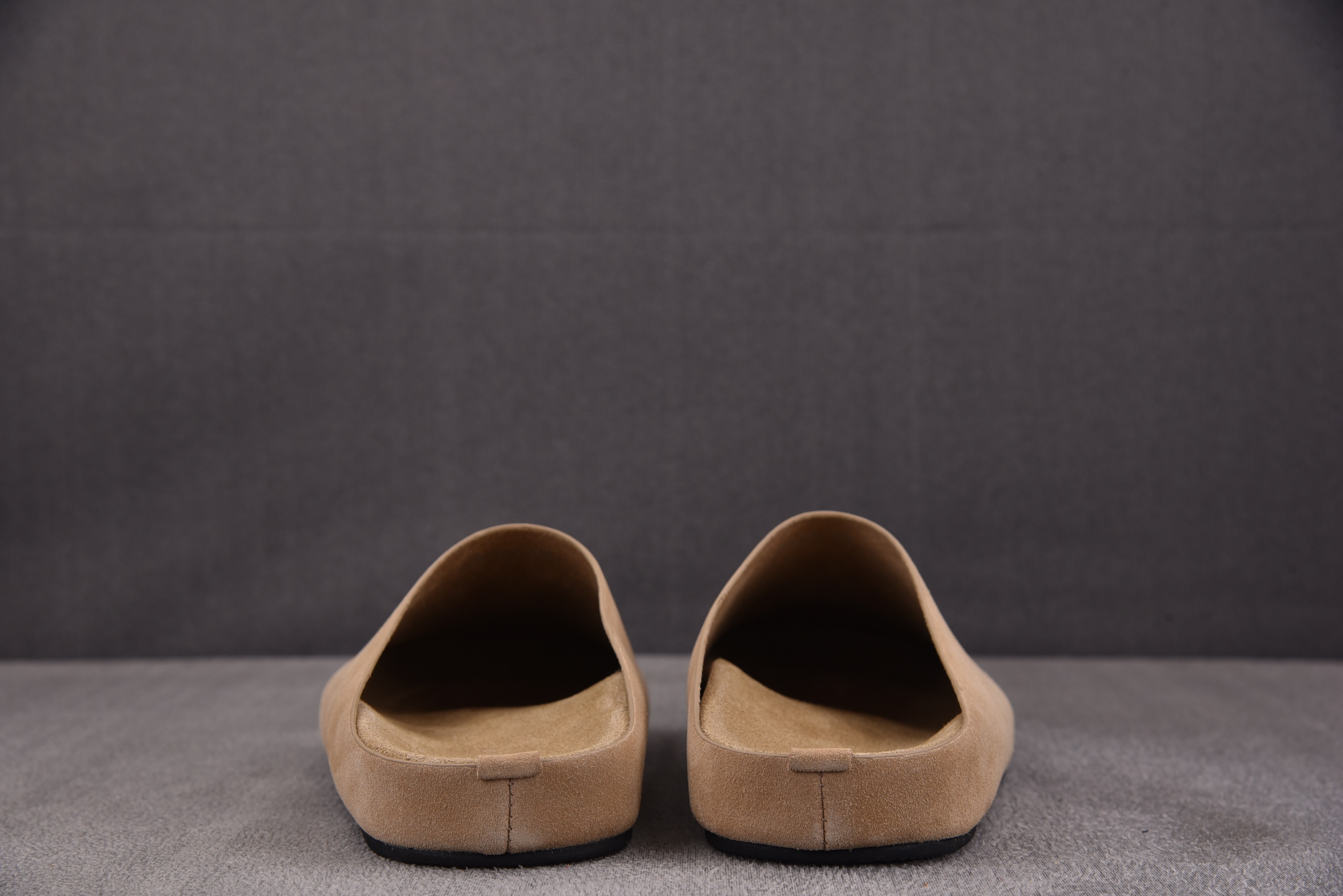 The Row Square Loafer Pumps in tan 沙色  #YZ01136-45
