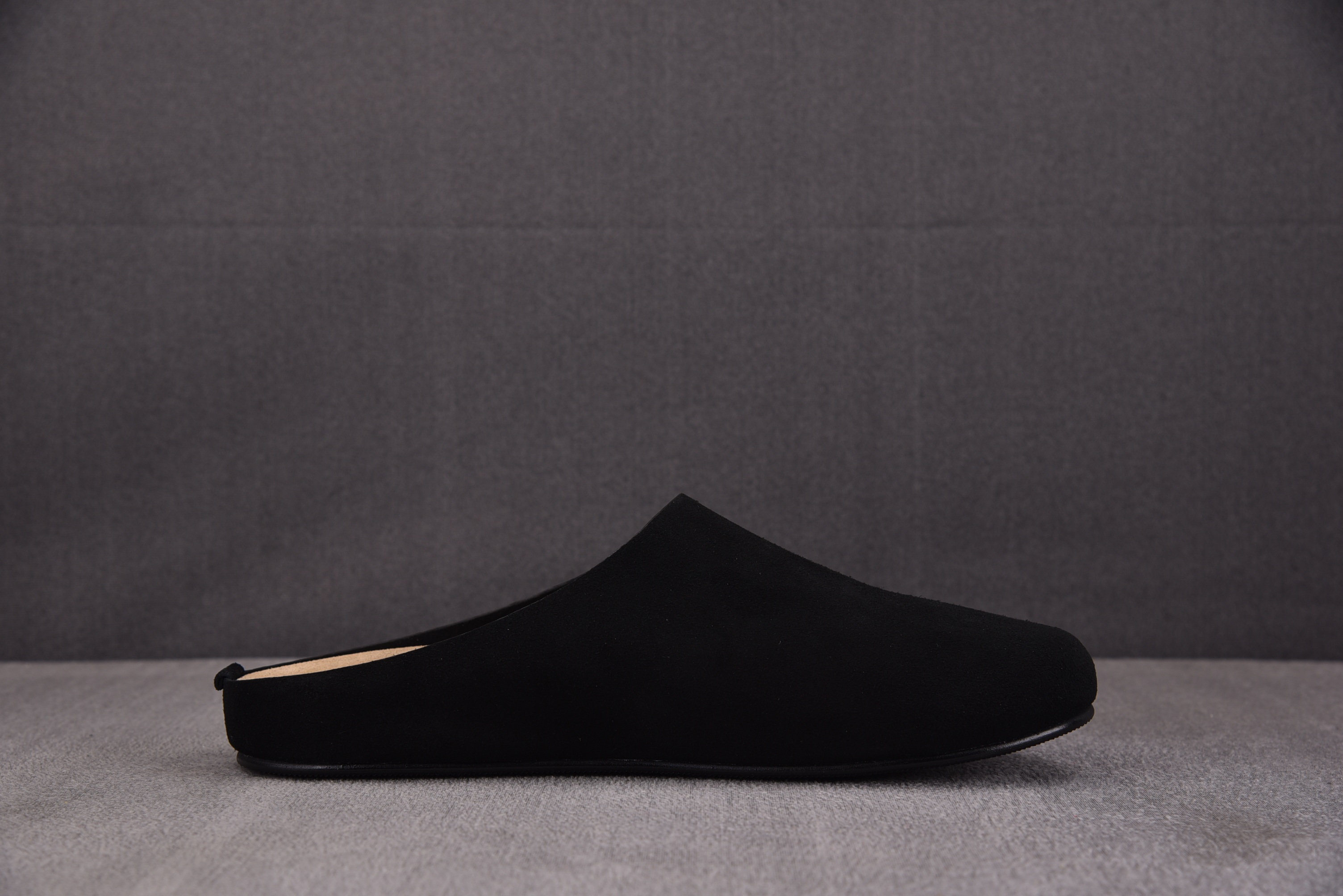 The Row Square Loafer Pumps in tan 黑色  #YZ01136-45