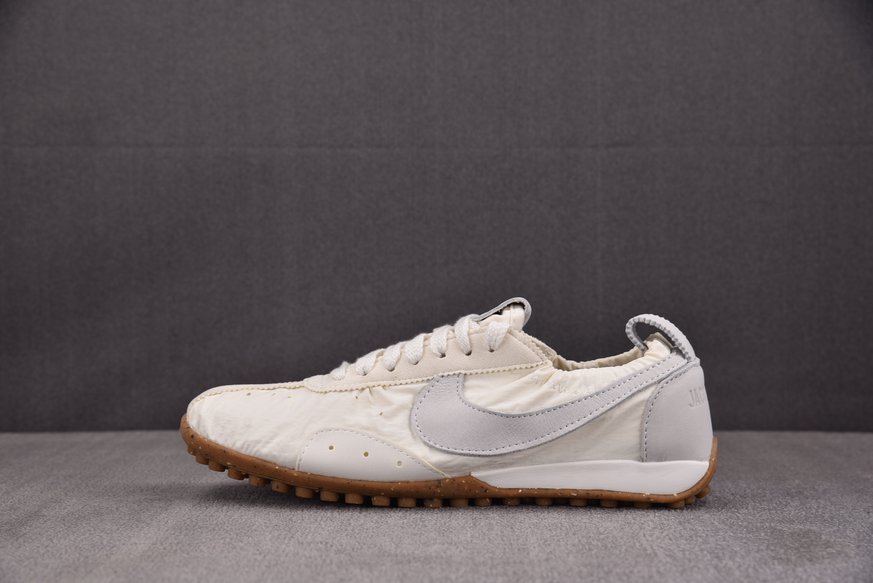 WMNS NK x Jacquemus Moon Shoe SP Soft Pearl 白色 HV854