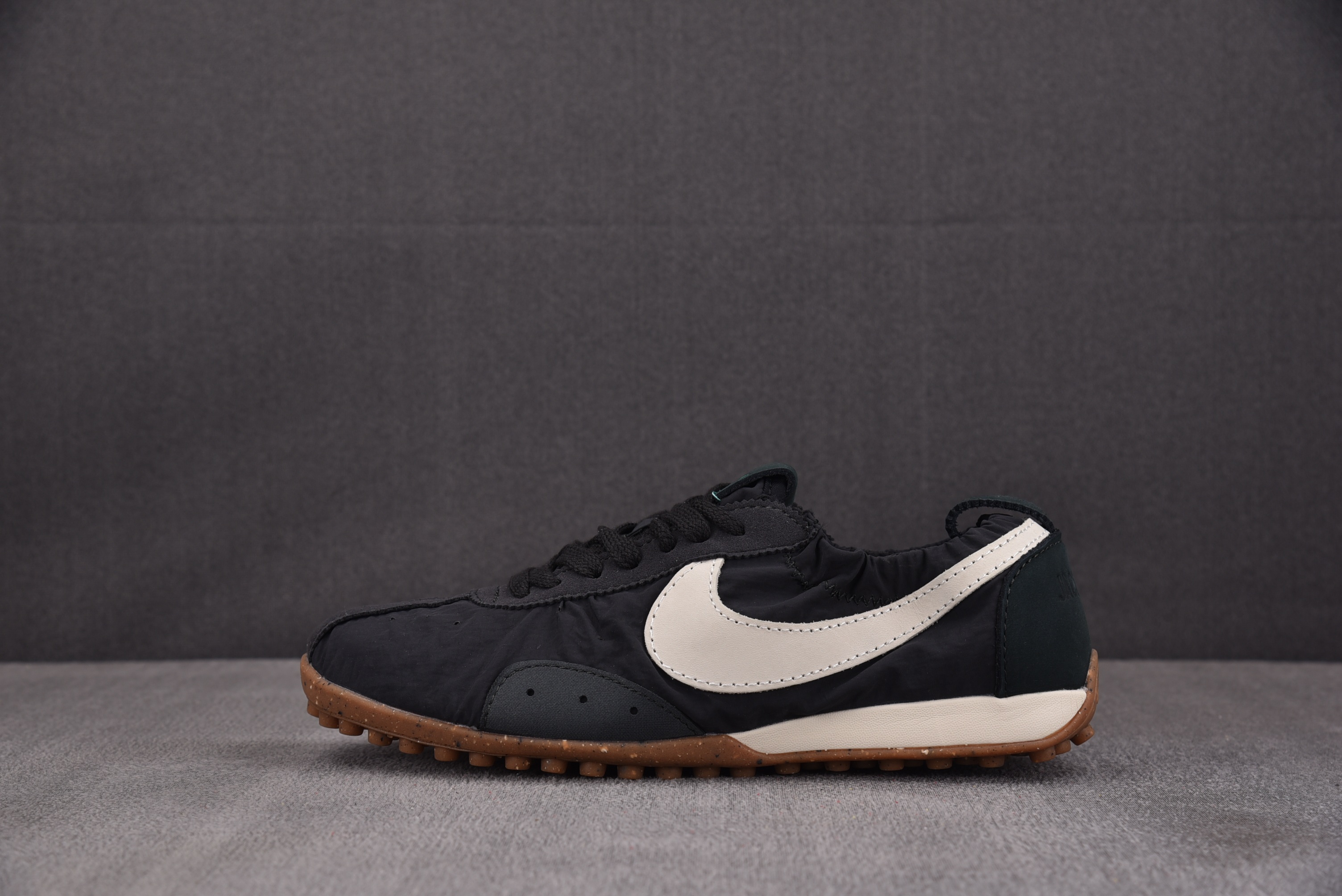 WMNS NK x Jacquemus Moon SP Off Noir 黑白 HV8547-001 Y