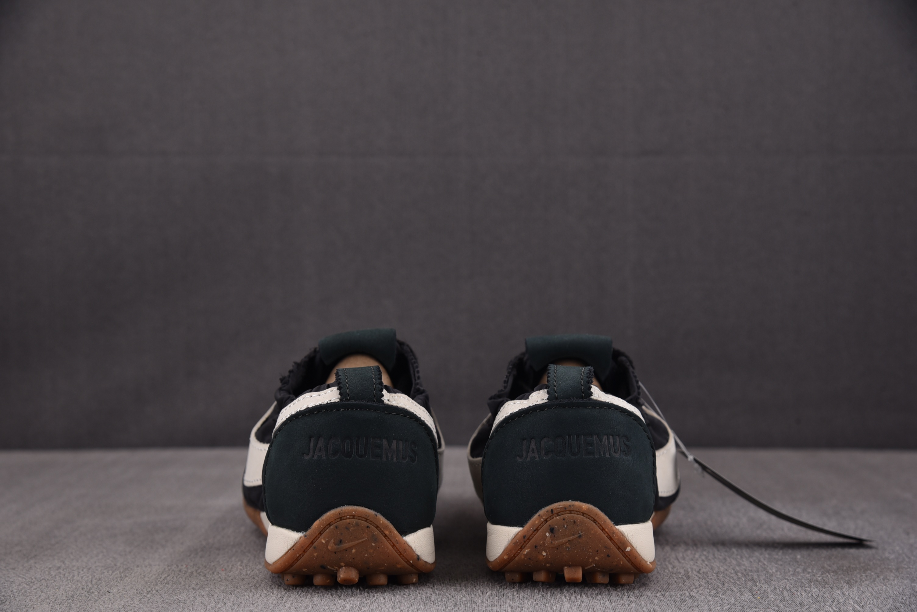 WMNS NK x Jacquemus Moon SP Off Noir 黑白 HV8547-001 Y