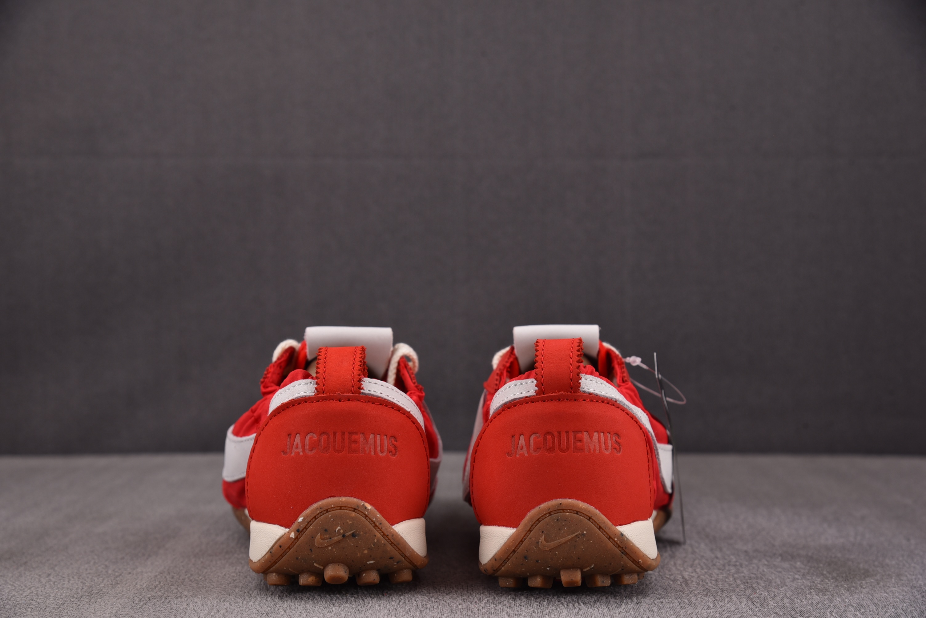 WMNS NK x Jacquemus Moon SP University Red 红色 HV8547