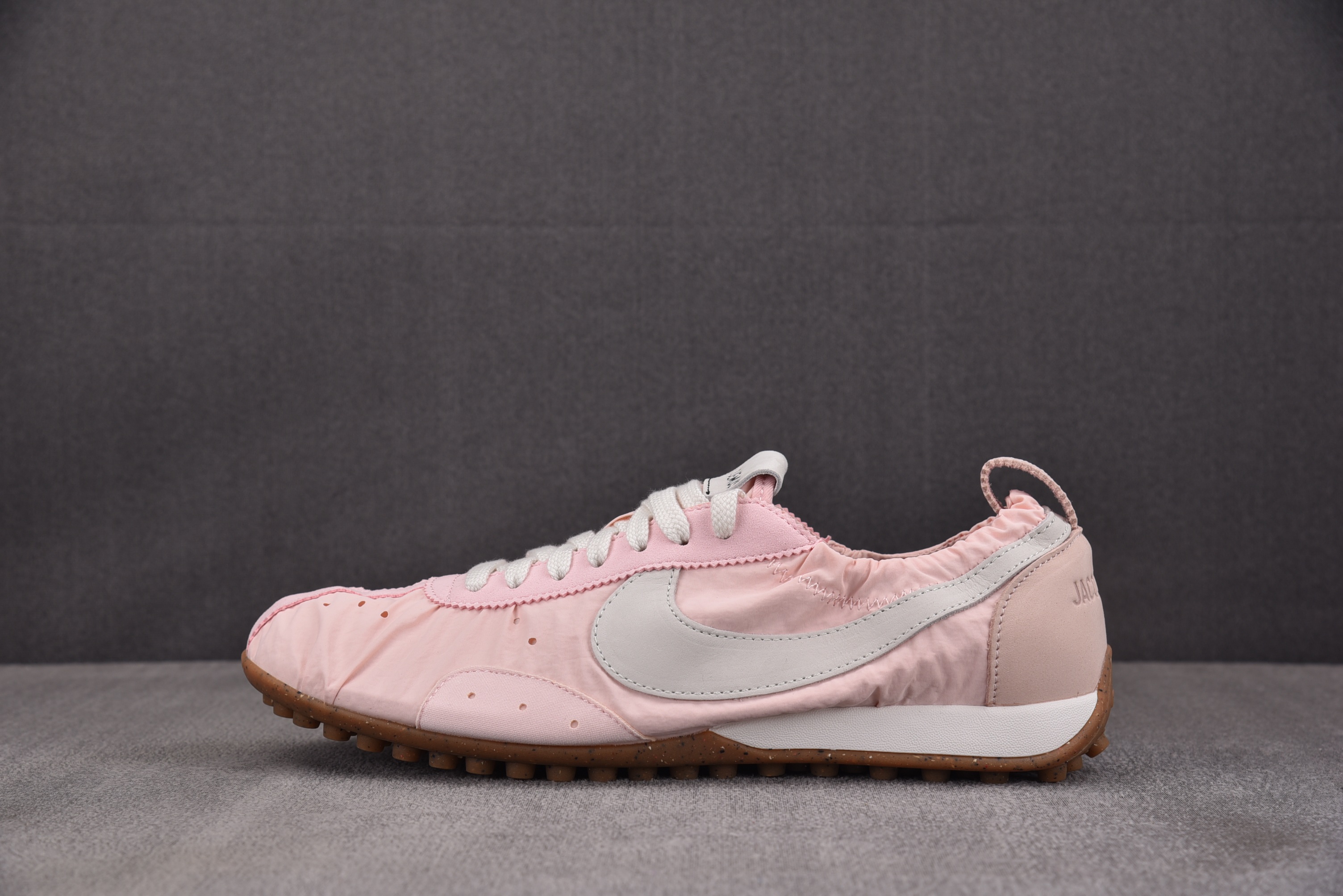 WMNS NK x Jacquemus Moon Shoe SP Aluminum Pink 粉色 HV
