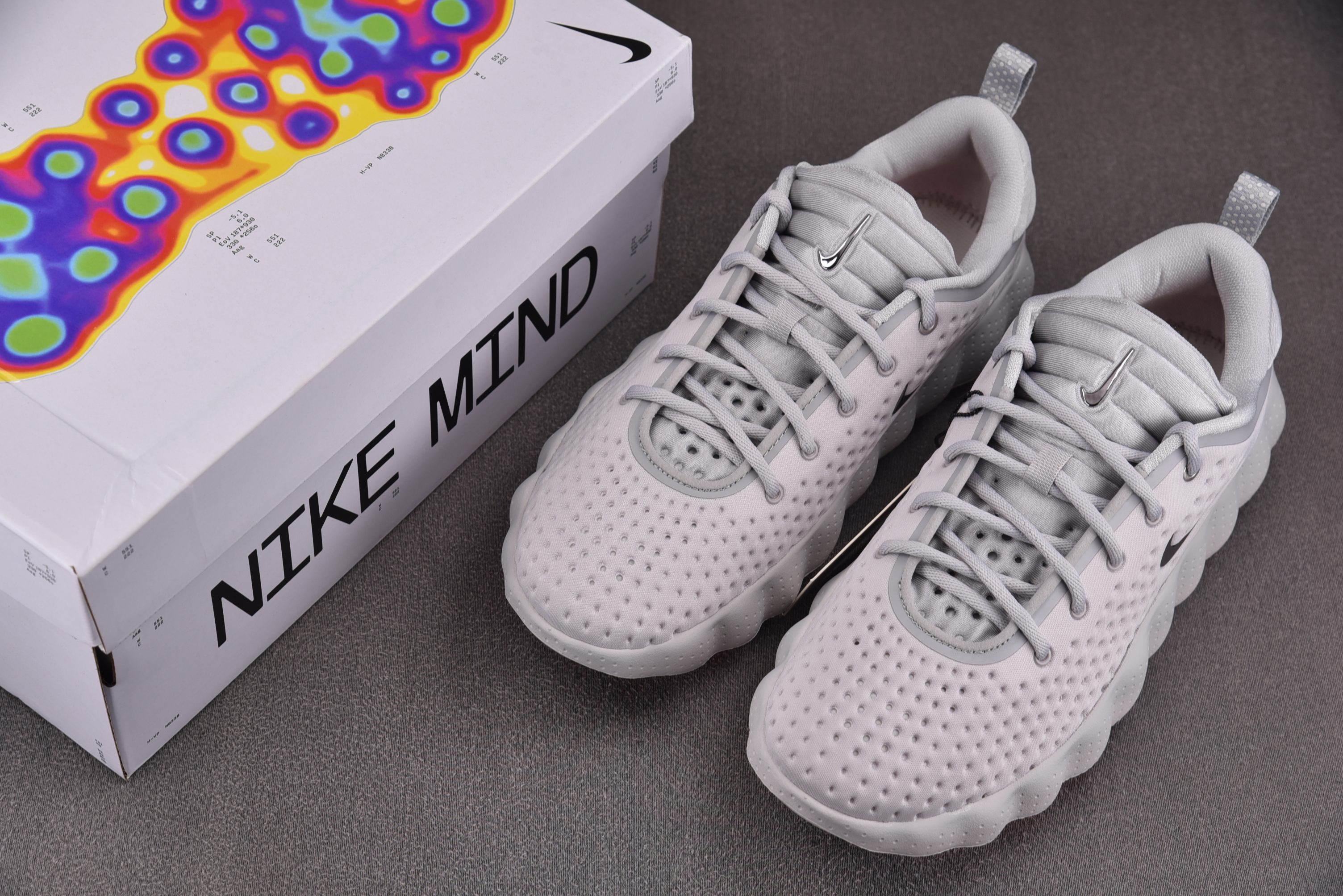 NK Mind 002 Light Smoke Grey 浅烟灰 HQ4308-003 #YZ00136