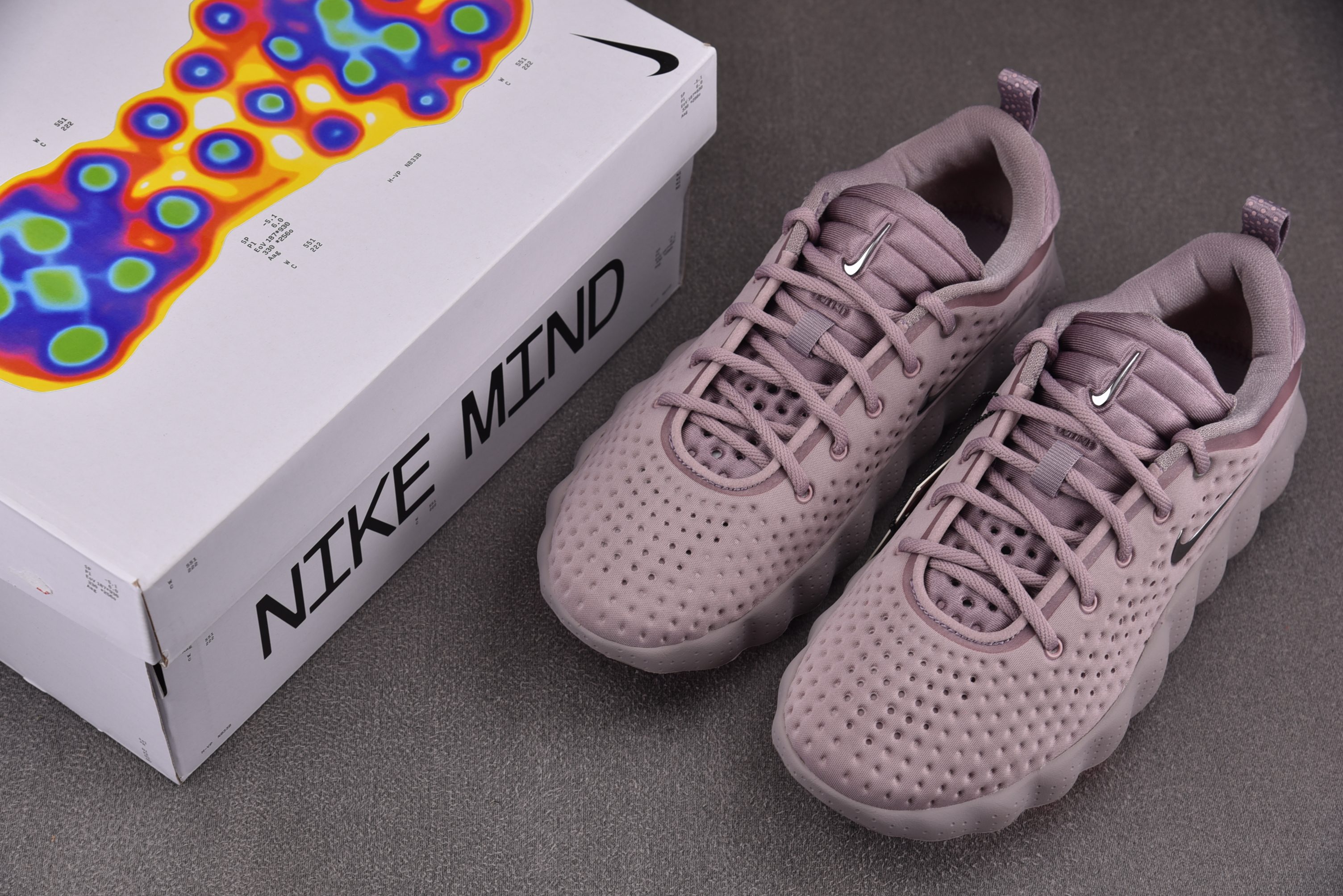 WMNS NK Mind 002 Light Violet Ore Purple Smoke 灰紫 HQ