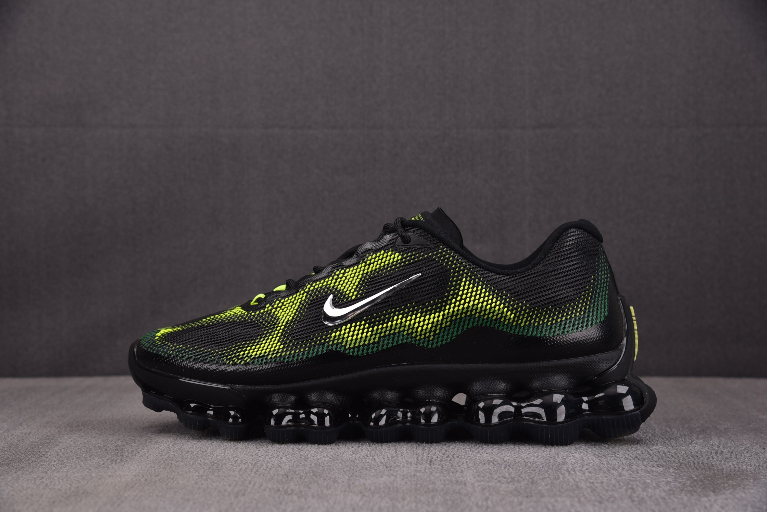 NK Air Liquid Max Radiant Green Apple Green 黑绿 IQ763
