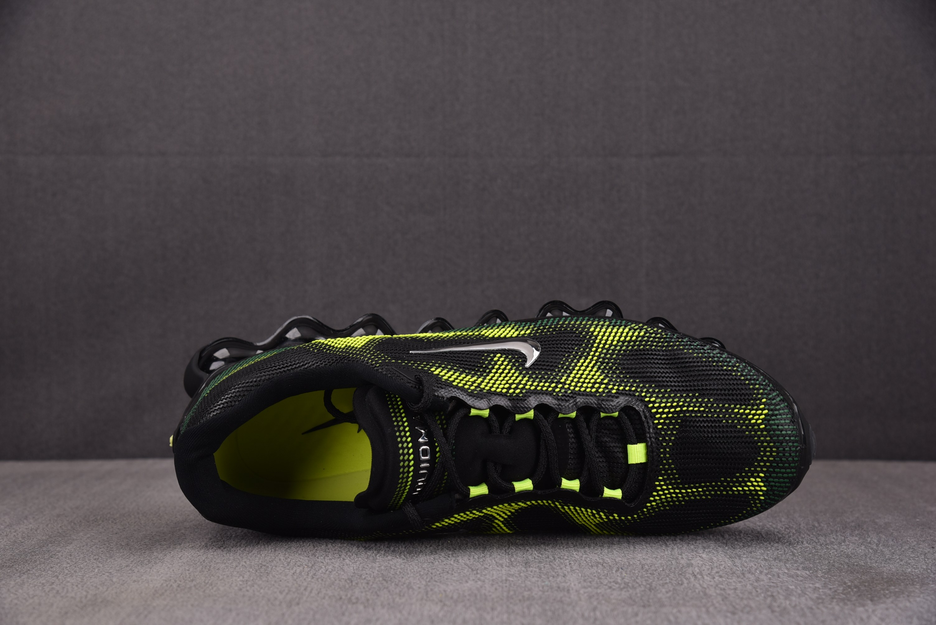 NK Air Liquid Max Radiant Green Apple Green 黑绿 IQ763