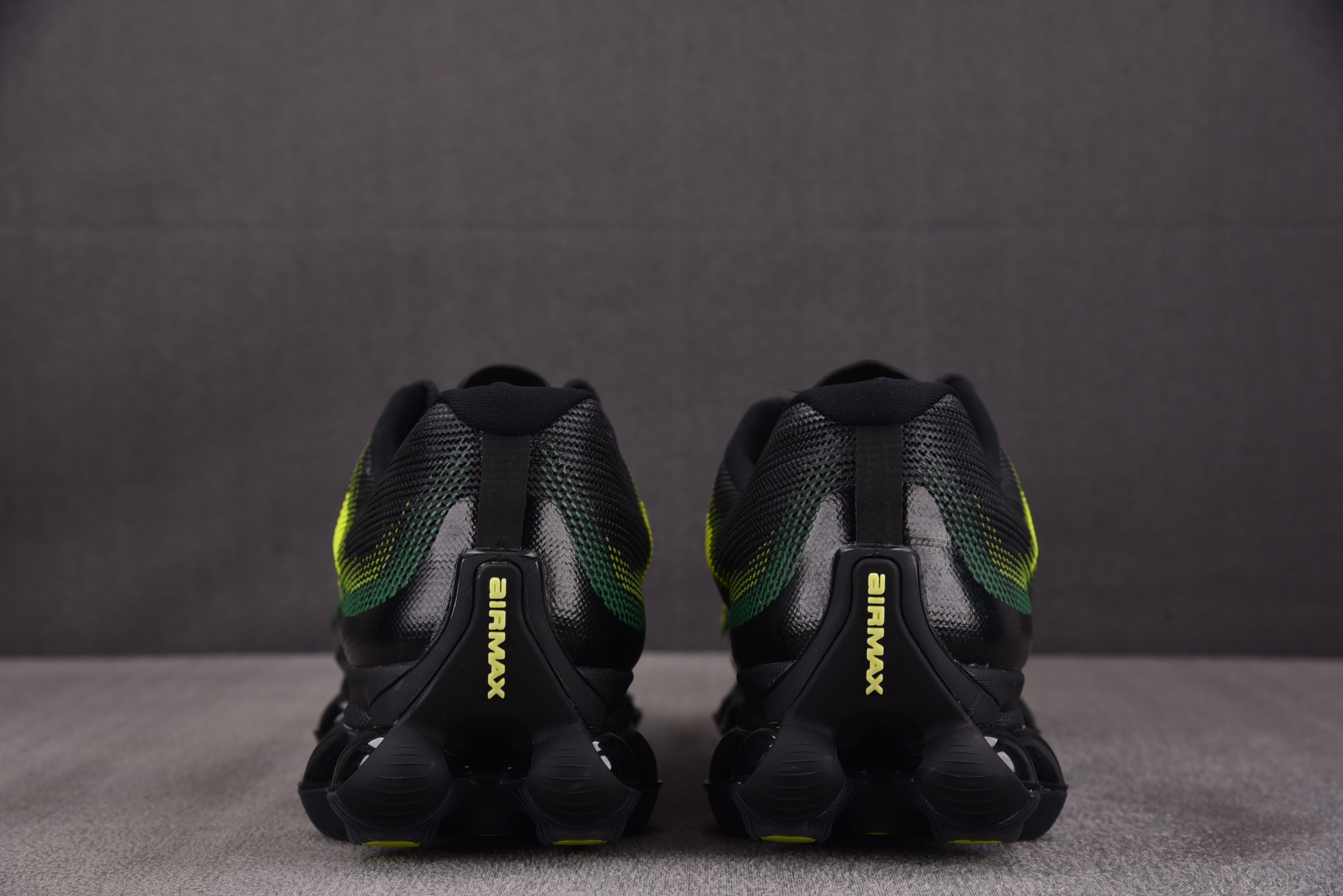 NK Air Liquid Max Radiant Green Apple Green 黑绿 IQ763