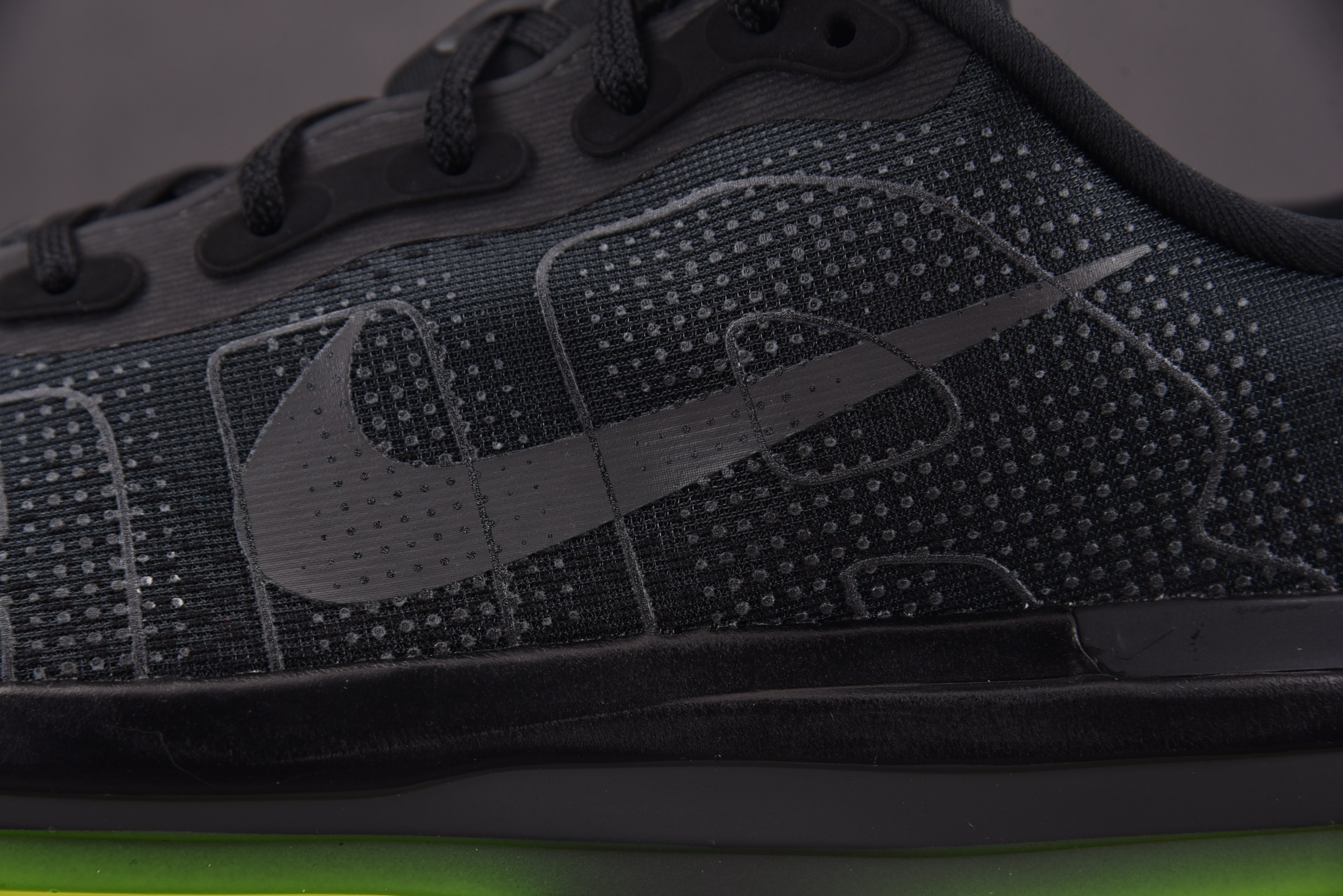NK Air Zoom Vomero Premium Black Volt 黑色 HQ2050-001 
