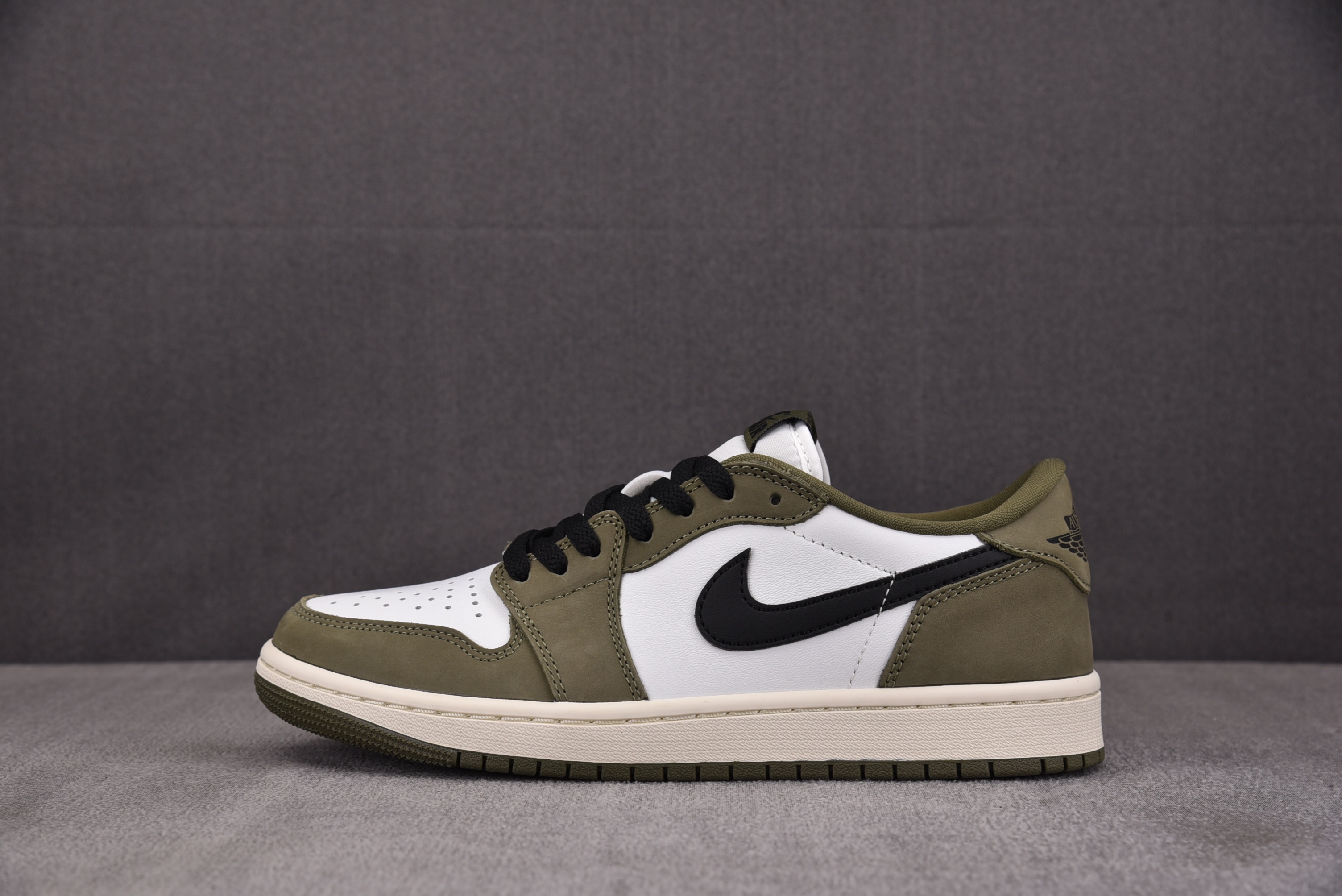 Air Jordan 1 Low OG Medium Olive 绿橄榄 HQ6998-200 #YZ0